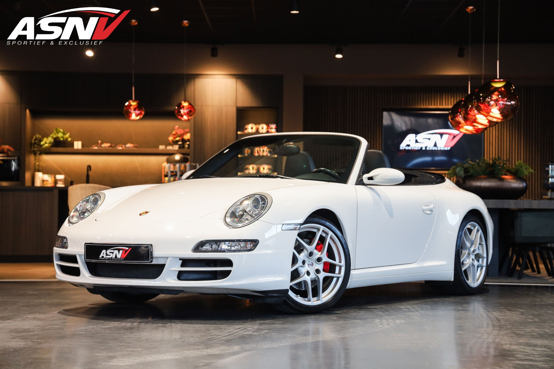 Foto van PORSCHE 911 CARRERA 4S