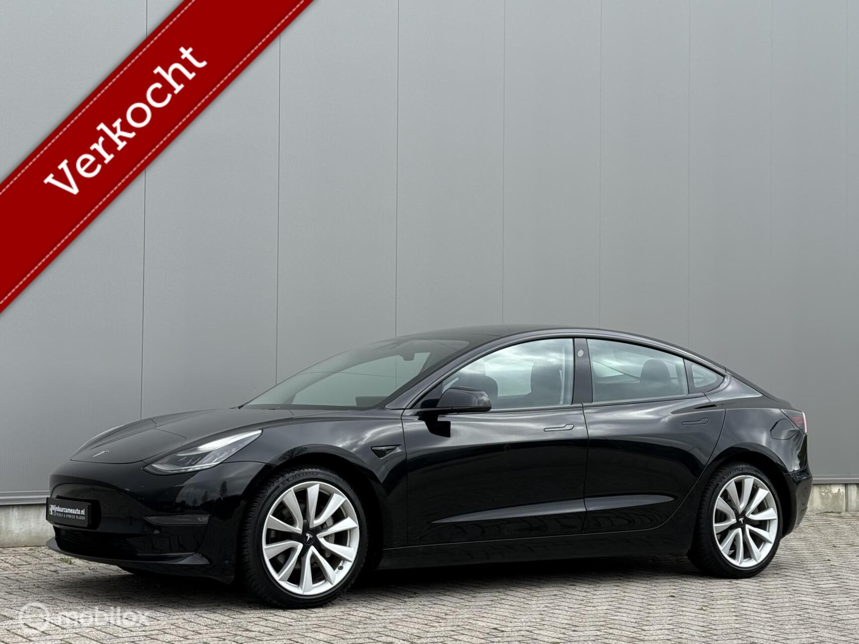 Foto van TESLA MODEL 3
