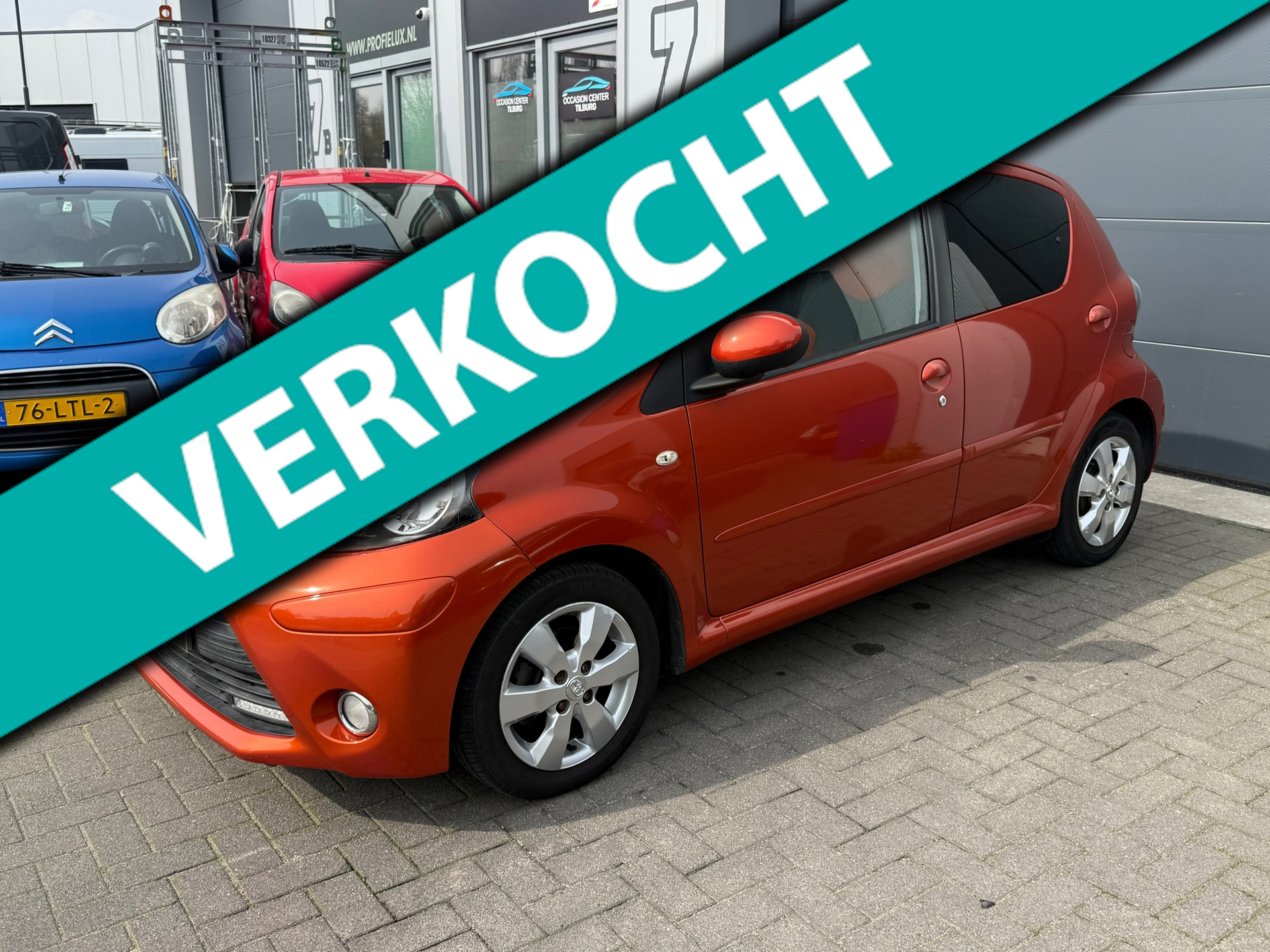 Toyota Toyota Aygo 1.0 AIRCO | ELEKTR PAKKET | APK | NAP | 2012 - voorkant