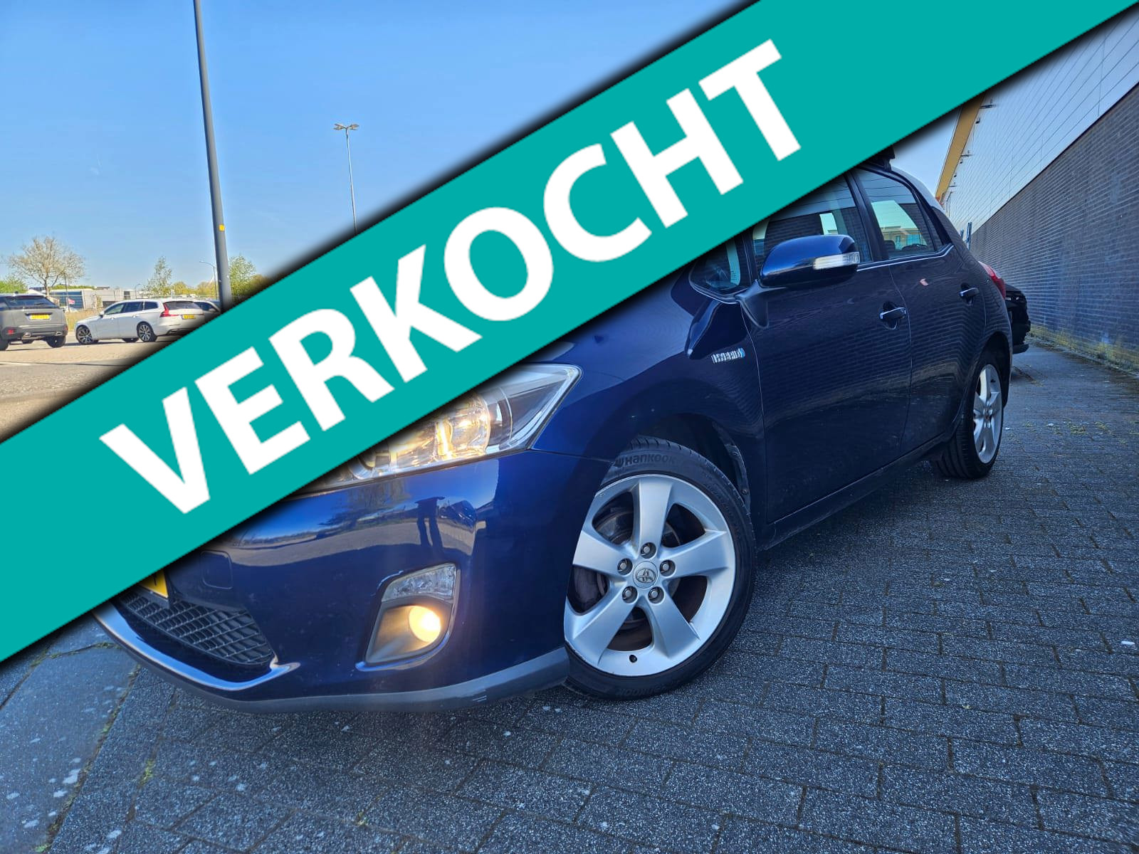 Toyota Toyota Auris 1.8 Full Hybrid Dynamic GARANTIE 2011 - voorkant