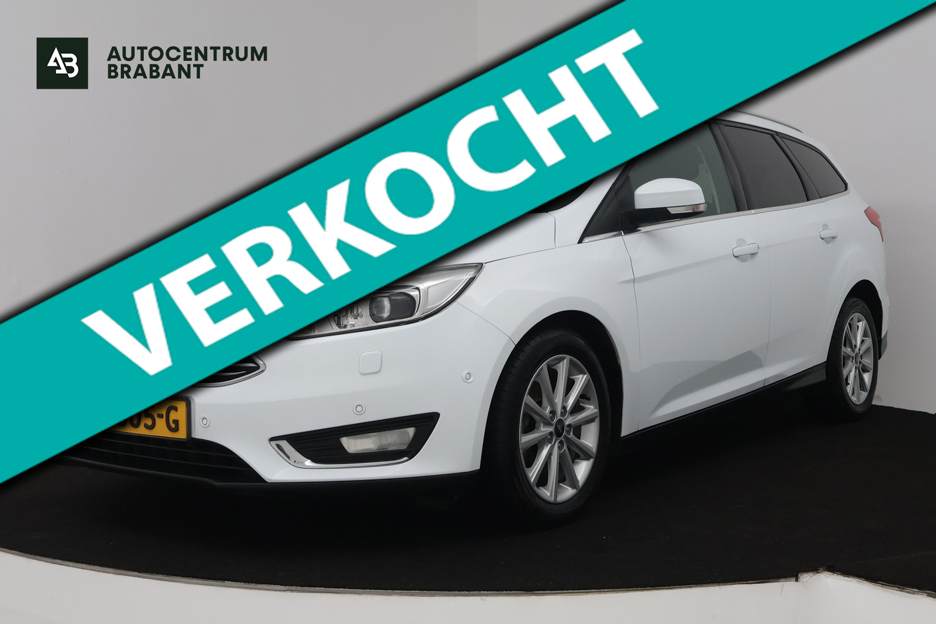 Ford Focus 1.0 First Edition (NAVIGATIE, STOELVERWARMING, PDC, VOORRUITVERWARMING, PARKEERHULP) 2015 - voorkant