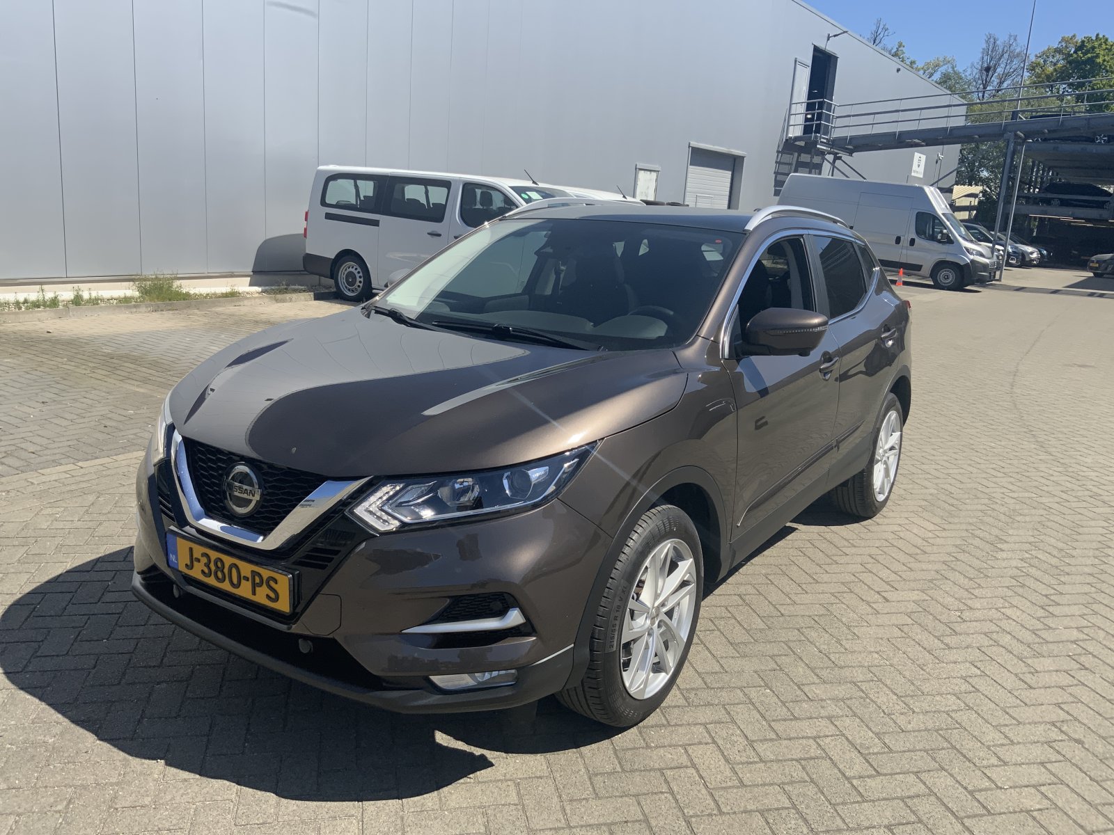 Nissan Qashqai 1.3 DIG-T N-Connecta 2020 - voorkant