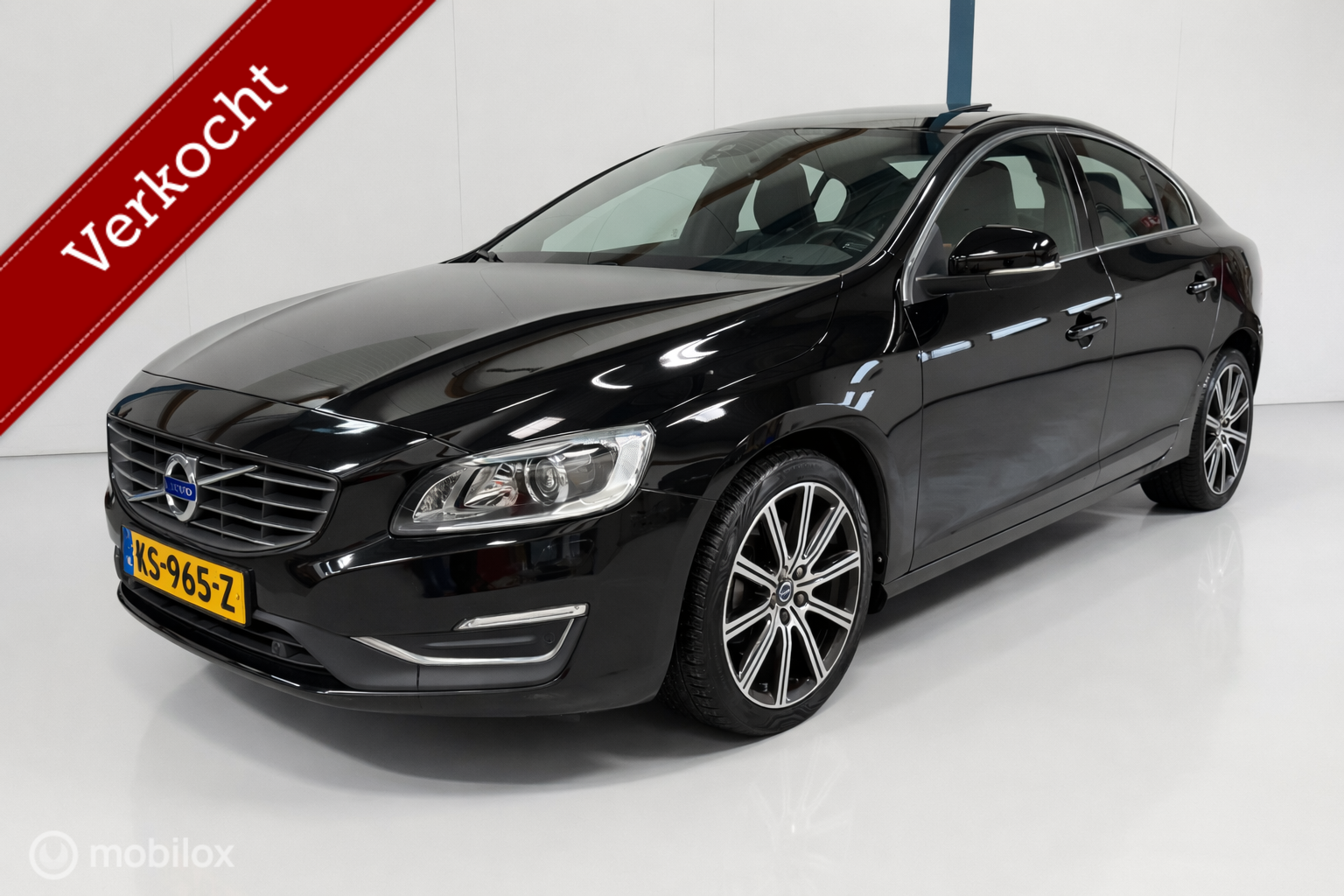 Volvo S60 2.0 T5 Nordic+ 1E EIGENAAR / HARMAN KARDON / LEER 2016 - voorkant