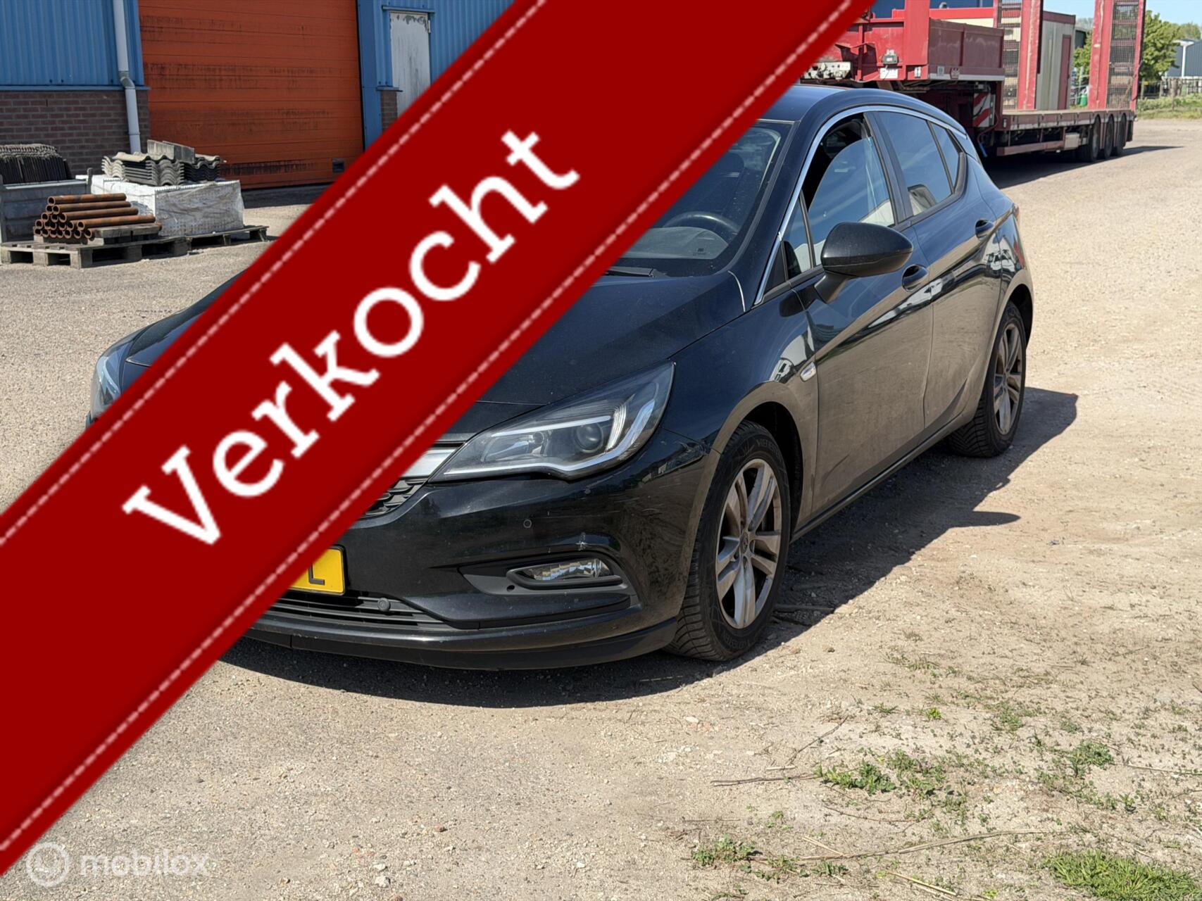 Opel Astra 1.6 CDTI /  TURBO DEFECT 2017 - voorkant
