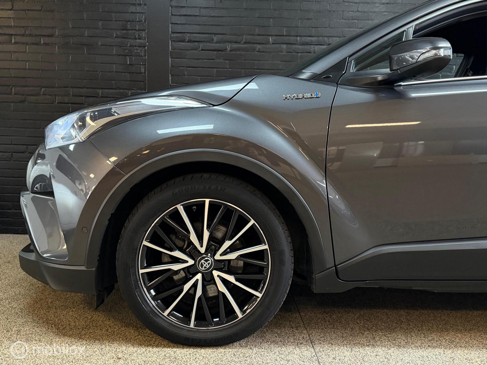 Foto van Toyota Toyota C-hr