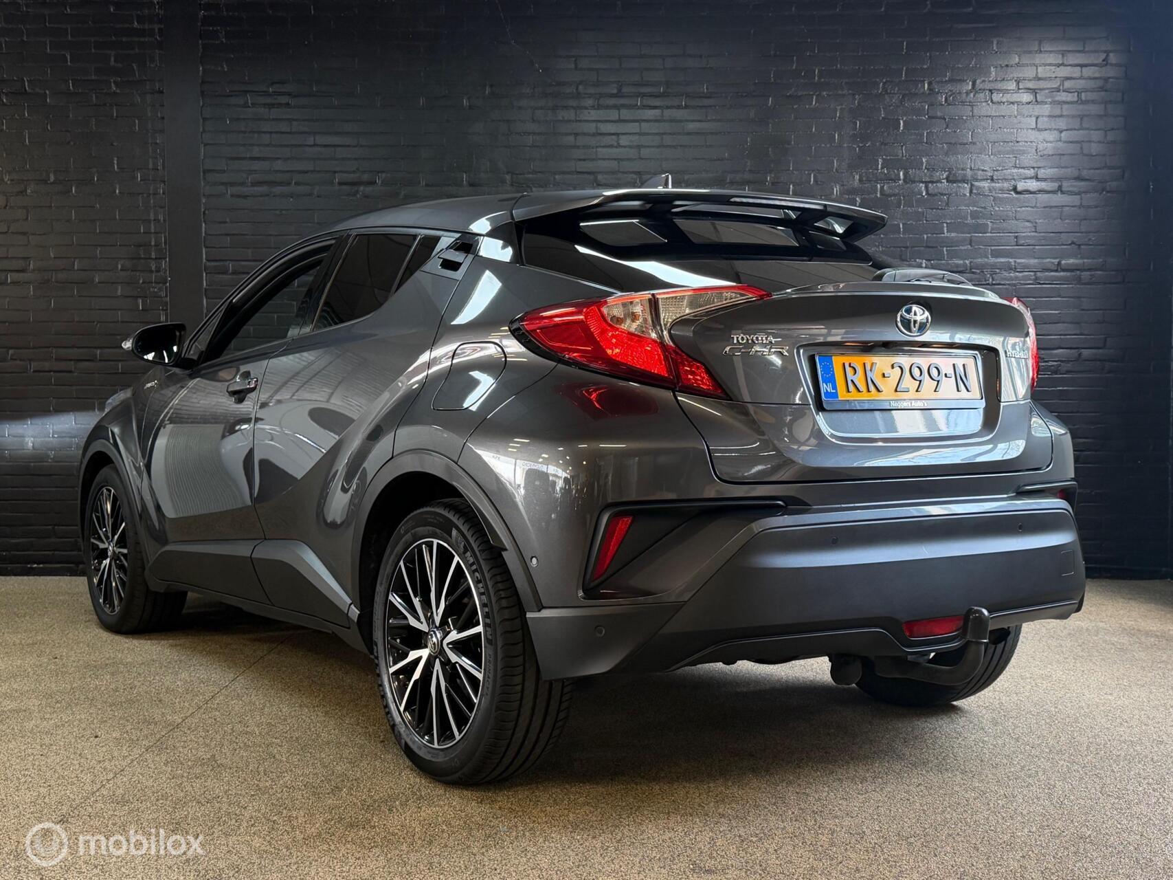 Foto van Toyota Toyota C-hr