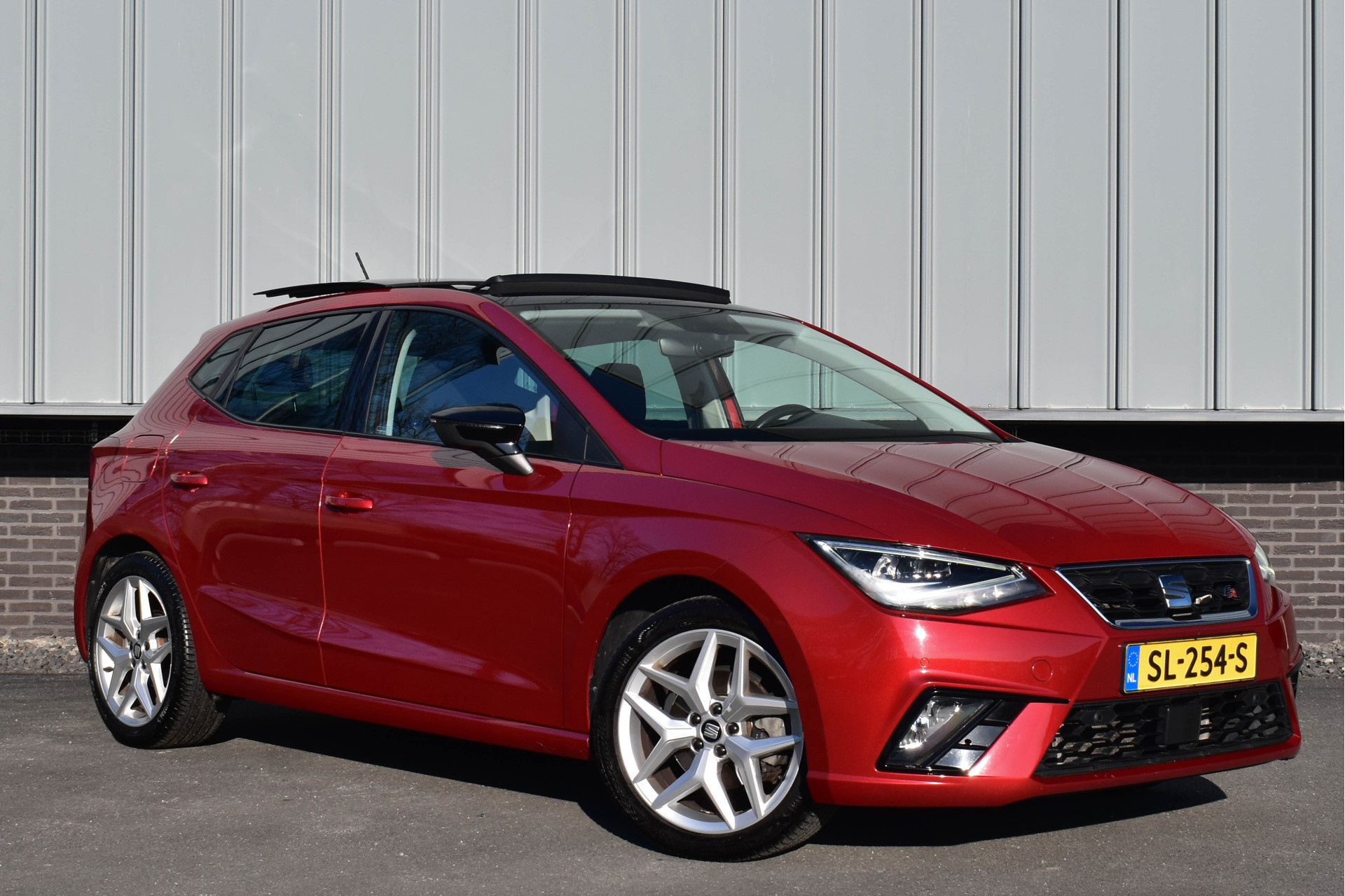 Seat Ibiza 1.0 TSI FR | Pano | Trekhaak | Beats | Camera | ACC 2018 - voorkant