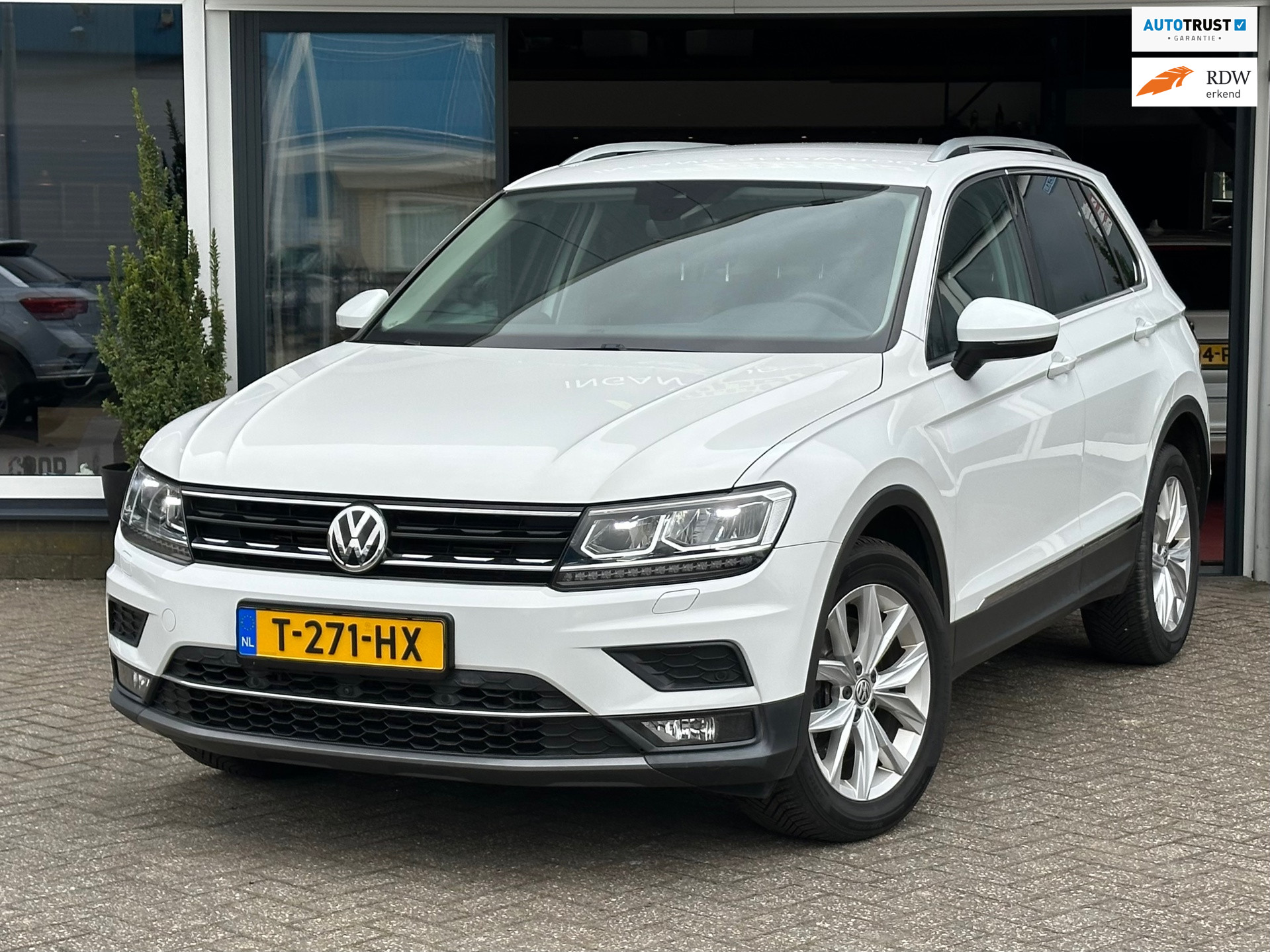 Volkswagen Tiguan 2.0 TSI 4Motion Highline - 360 Cam - Garantie 2018 - voorkant