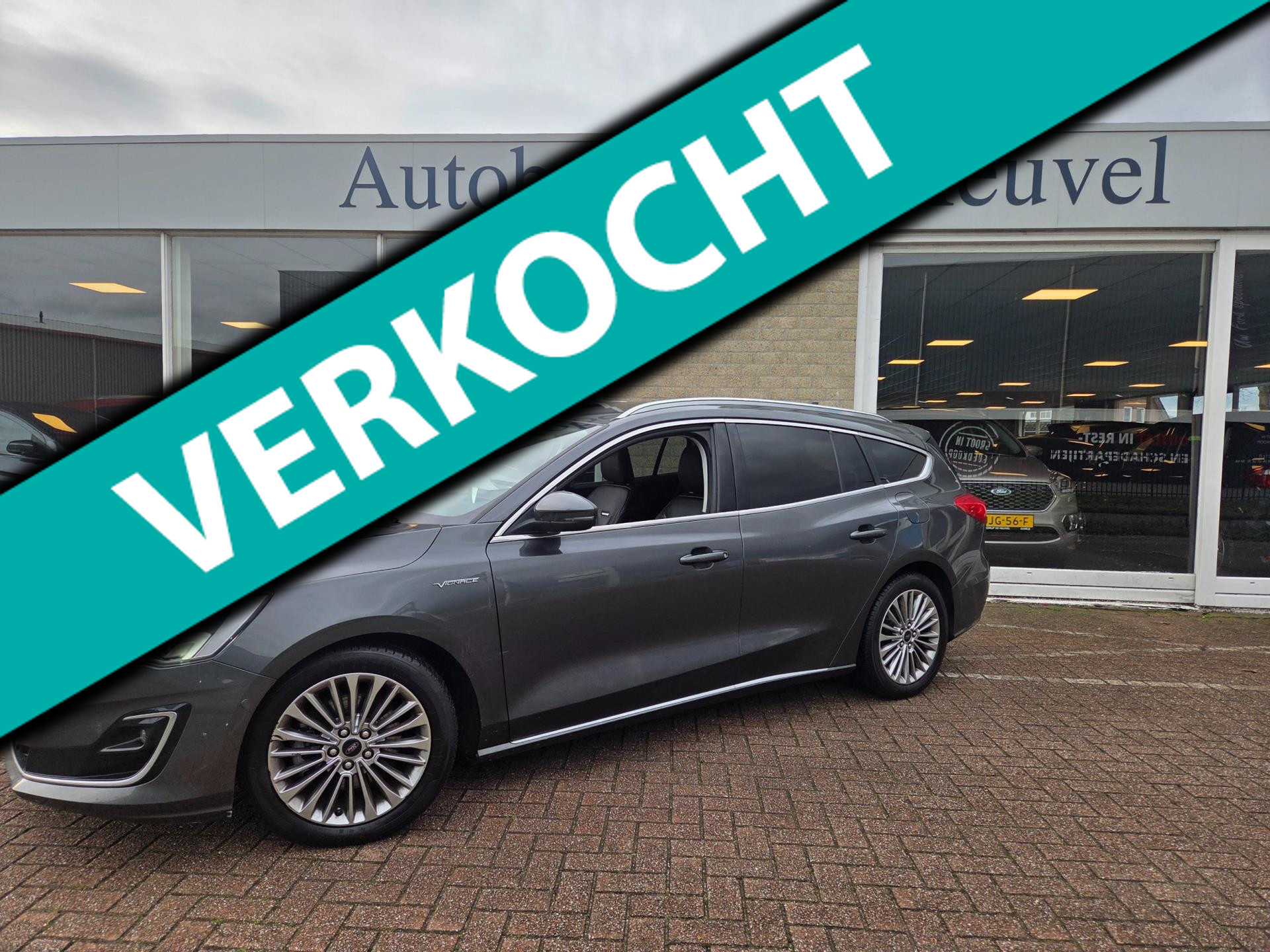 Ford Focus 1.0 Vignale ! Adaptieve*Head-up*Carplay*Stoelverw. Rijklaar 2018 - voorkant