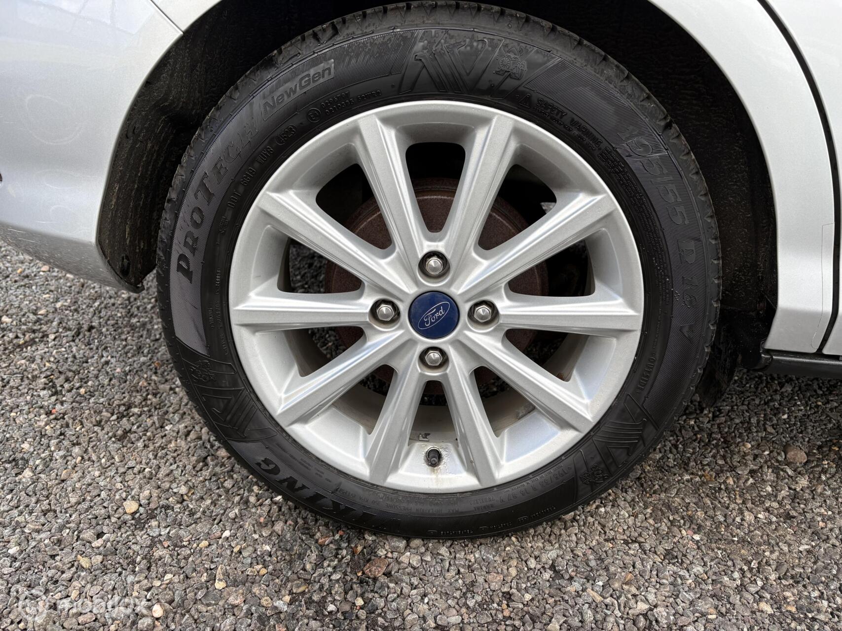 Foto van Ford B-max