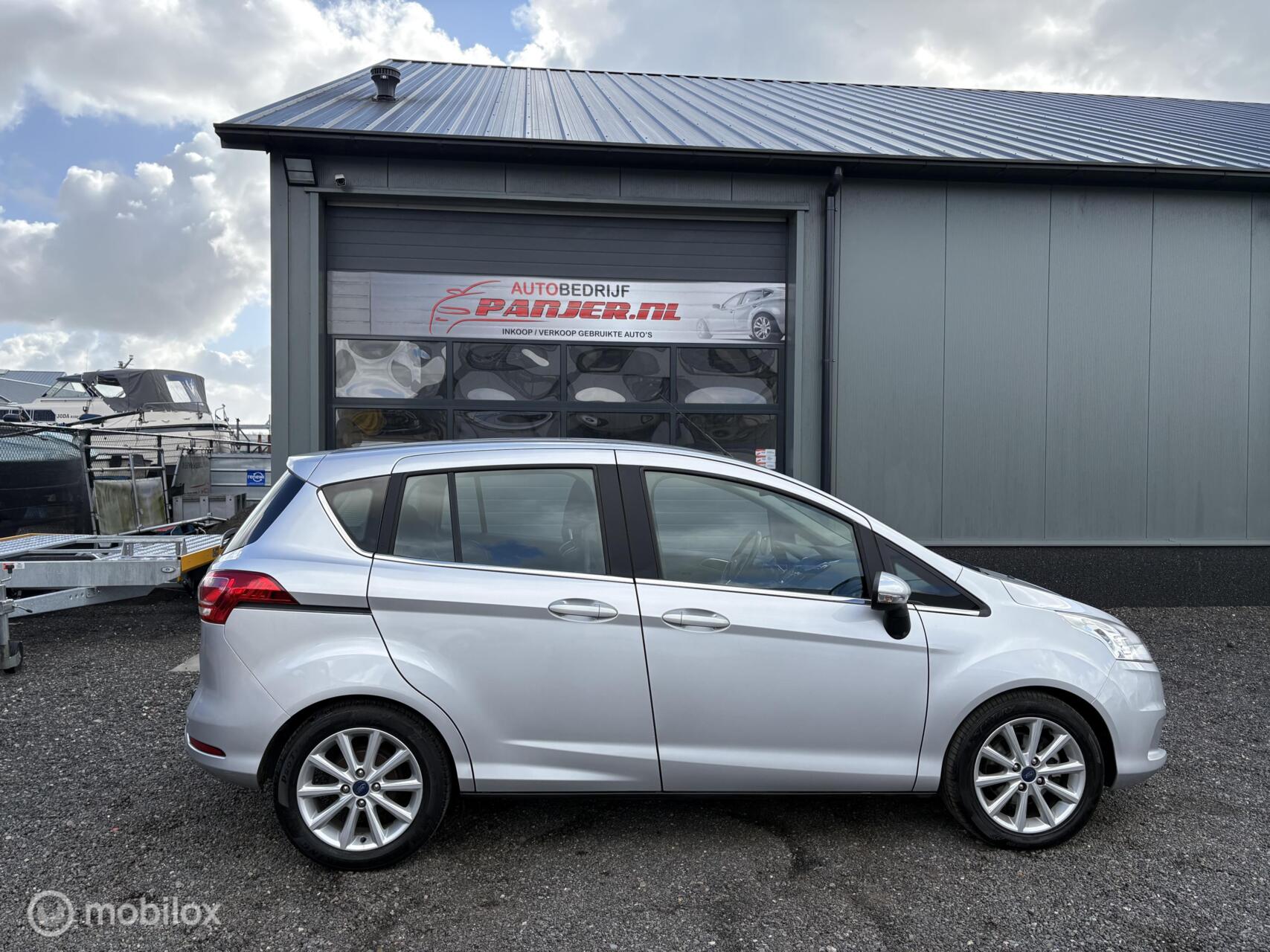 Foto van Ford B-max