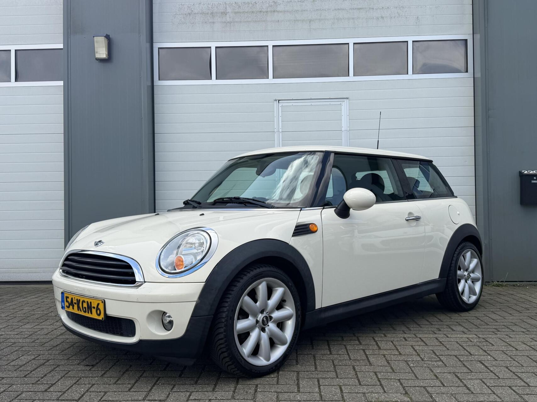 Foto van MINI ONE