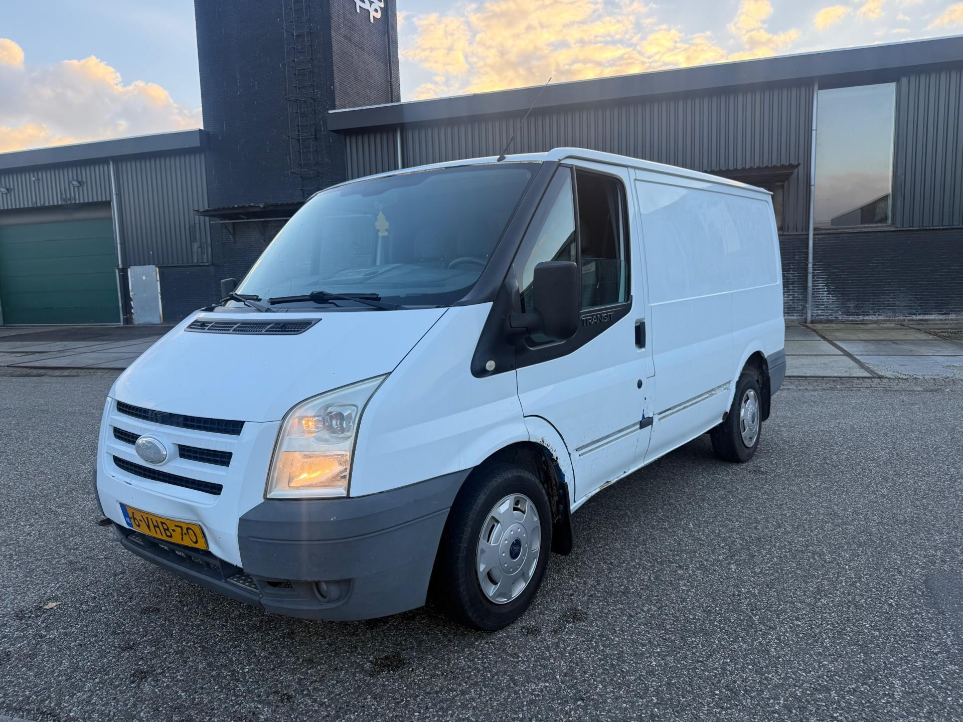 Ford Transit 260s Van 85dpf LR 4.23 260S 2.2 TDCI Business Edition DC 2010 2010 - voorkant