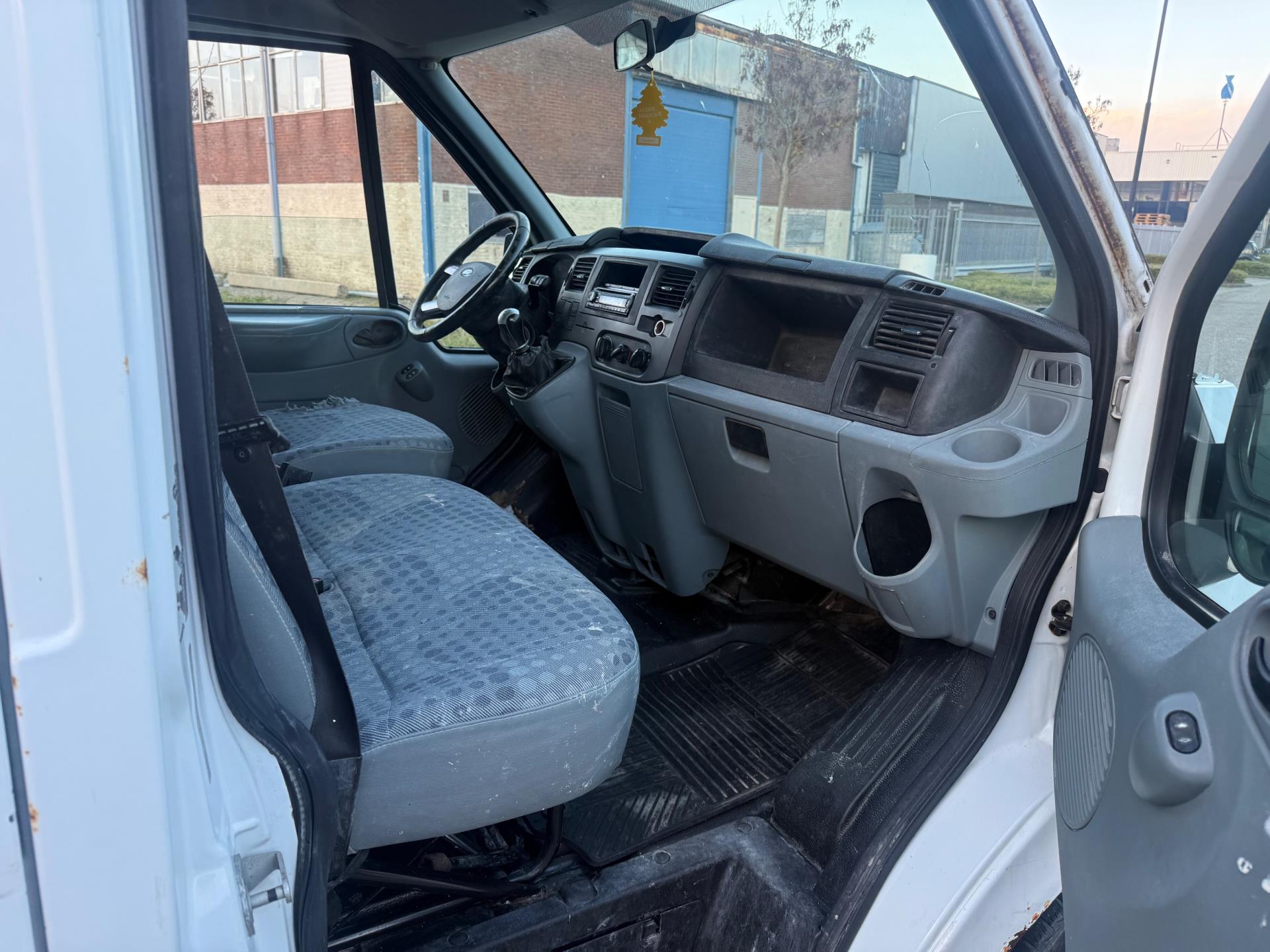 Foto van Ford Transit 260s Van 85dpf LR 4.23