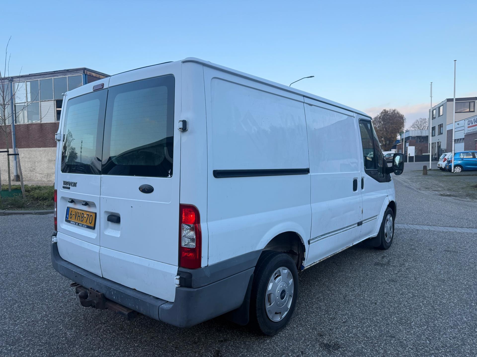 Foto van Ford Transit 260s Van 85dpf LR 4.23
