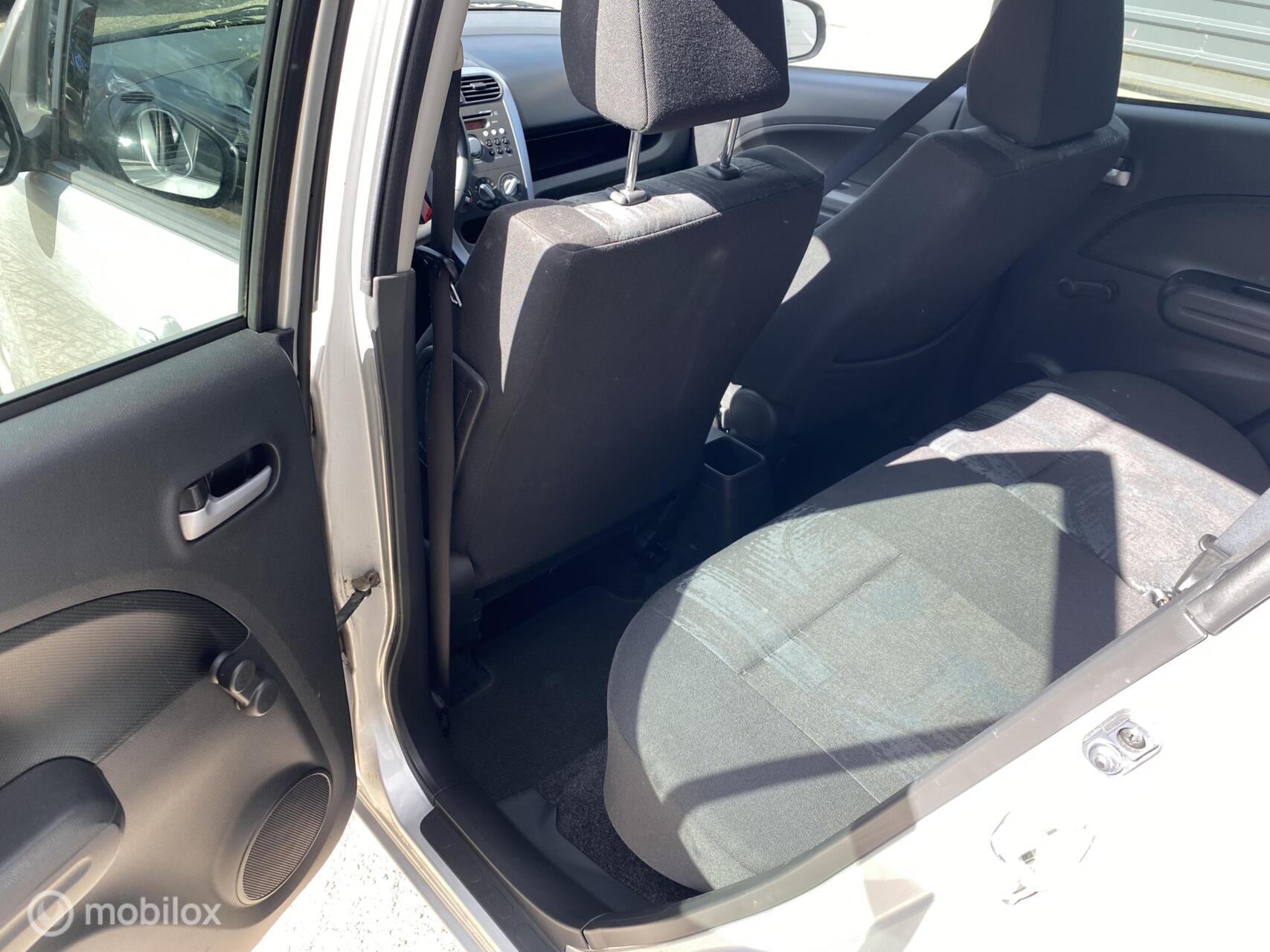 Foto van Opel Agila