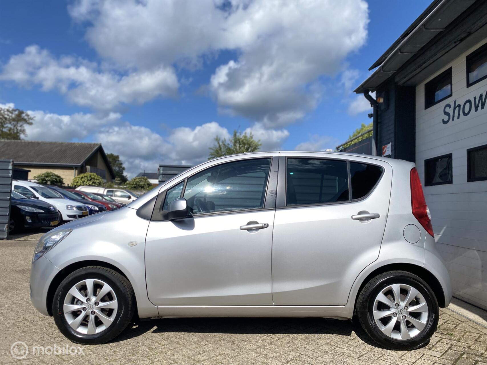 Foto van Opel Agila