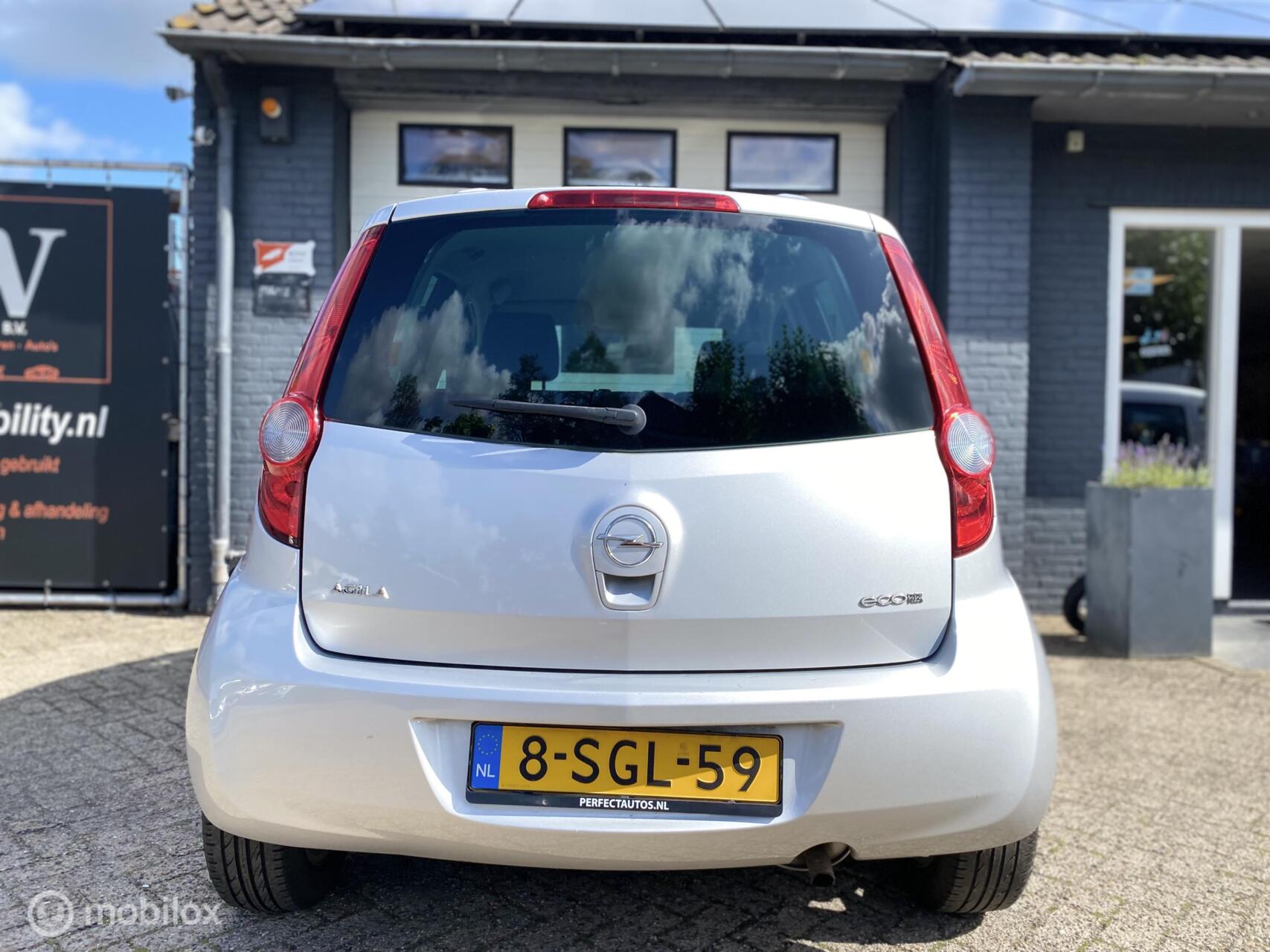 Foto van Opel Agila