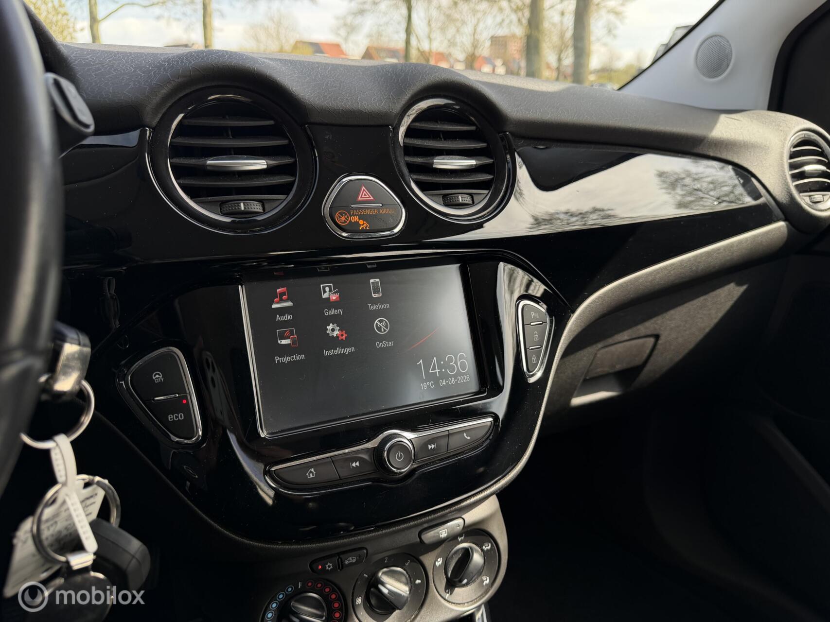 Foto van Opel Adam