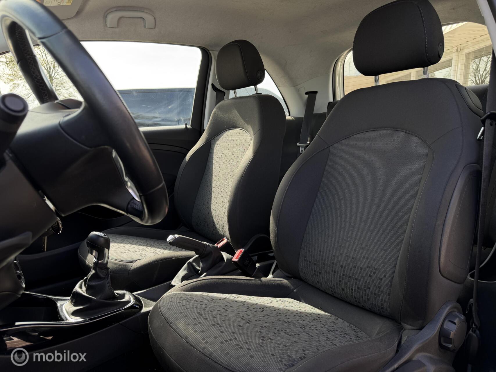 Foto van Opel Adam