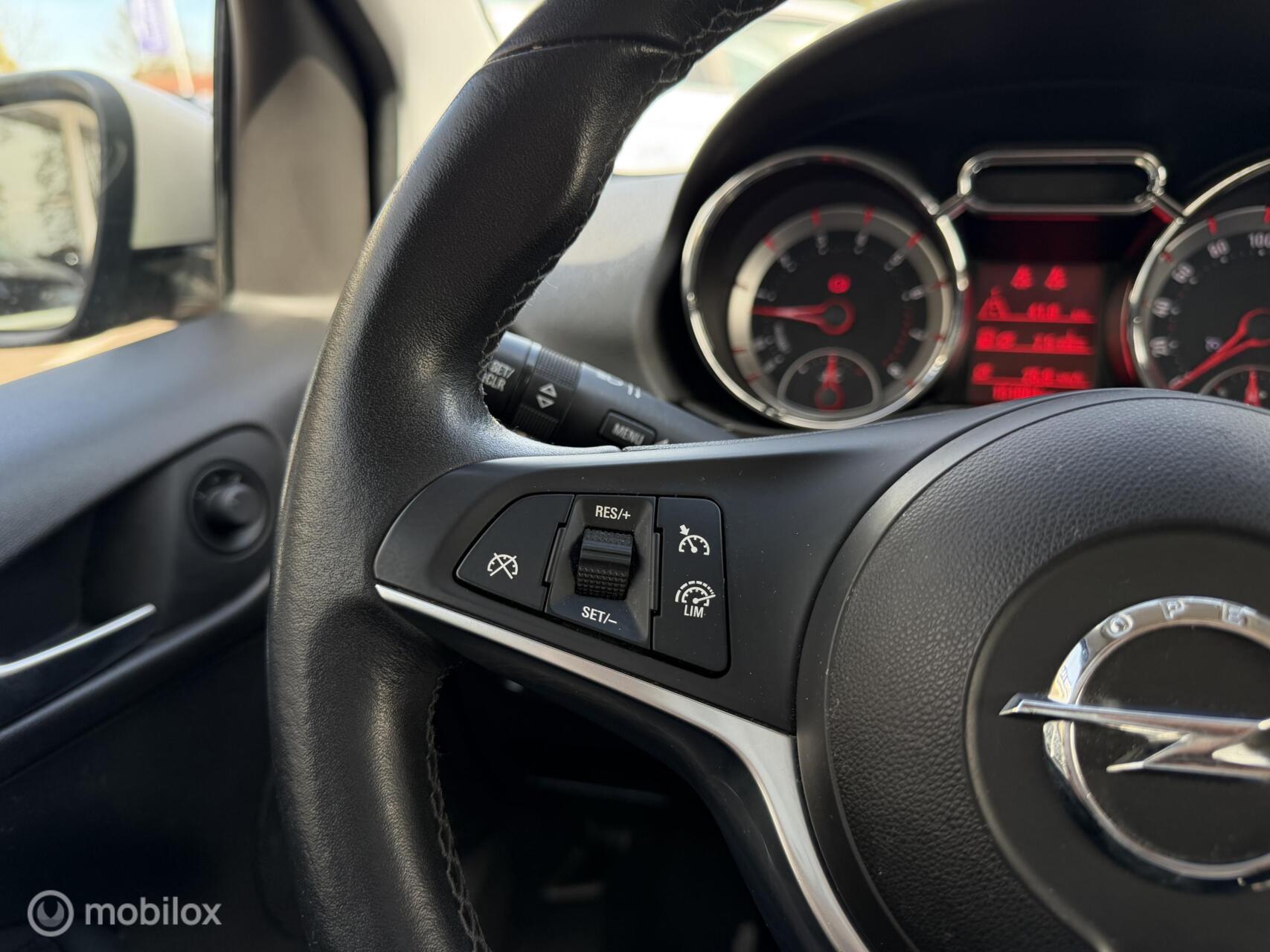 Foto van Opel Adam