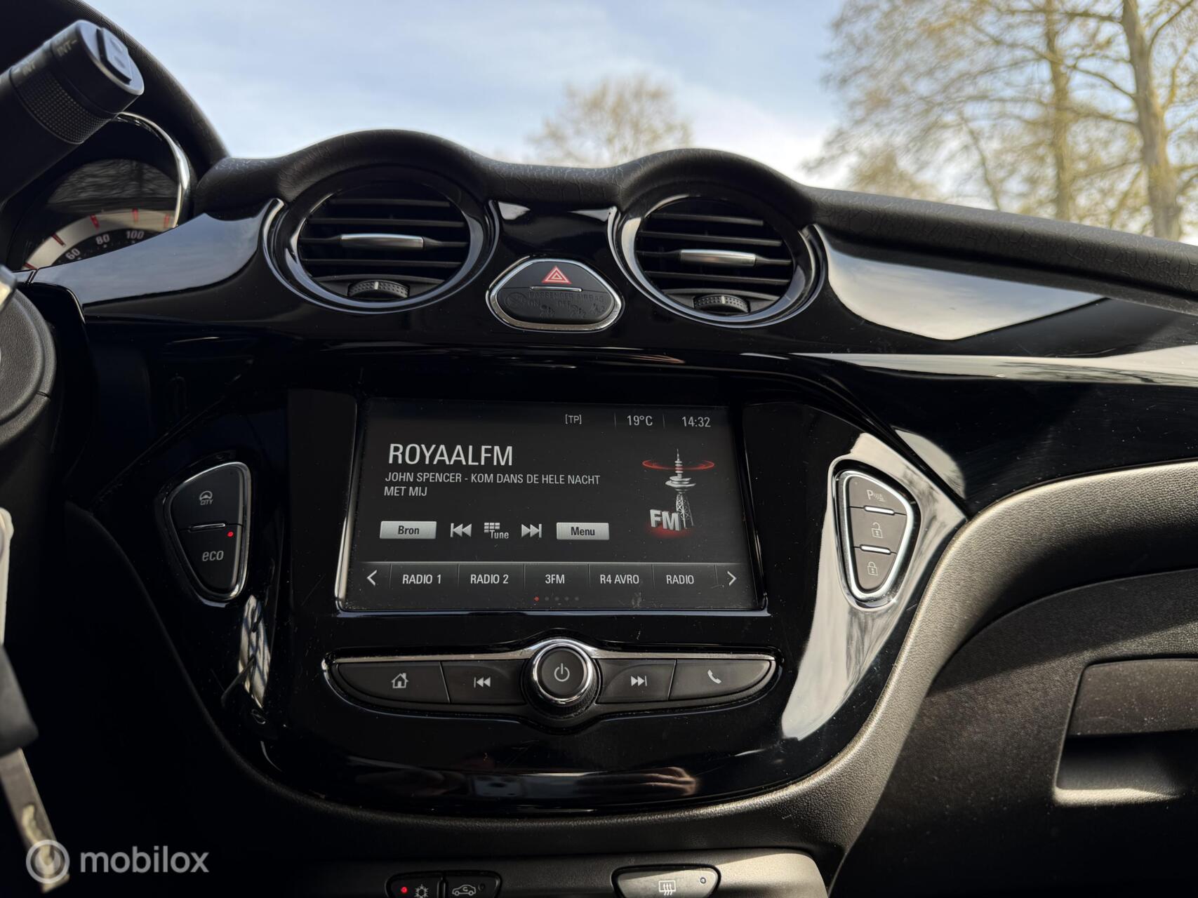Foto van Opel Adam