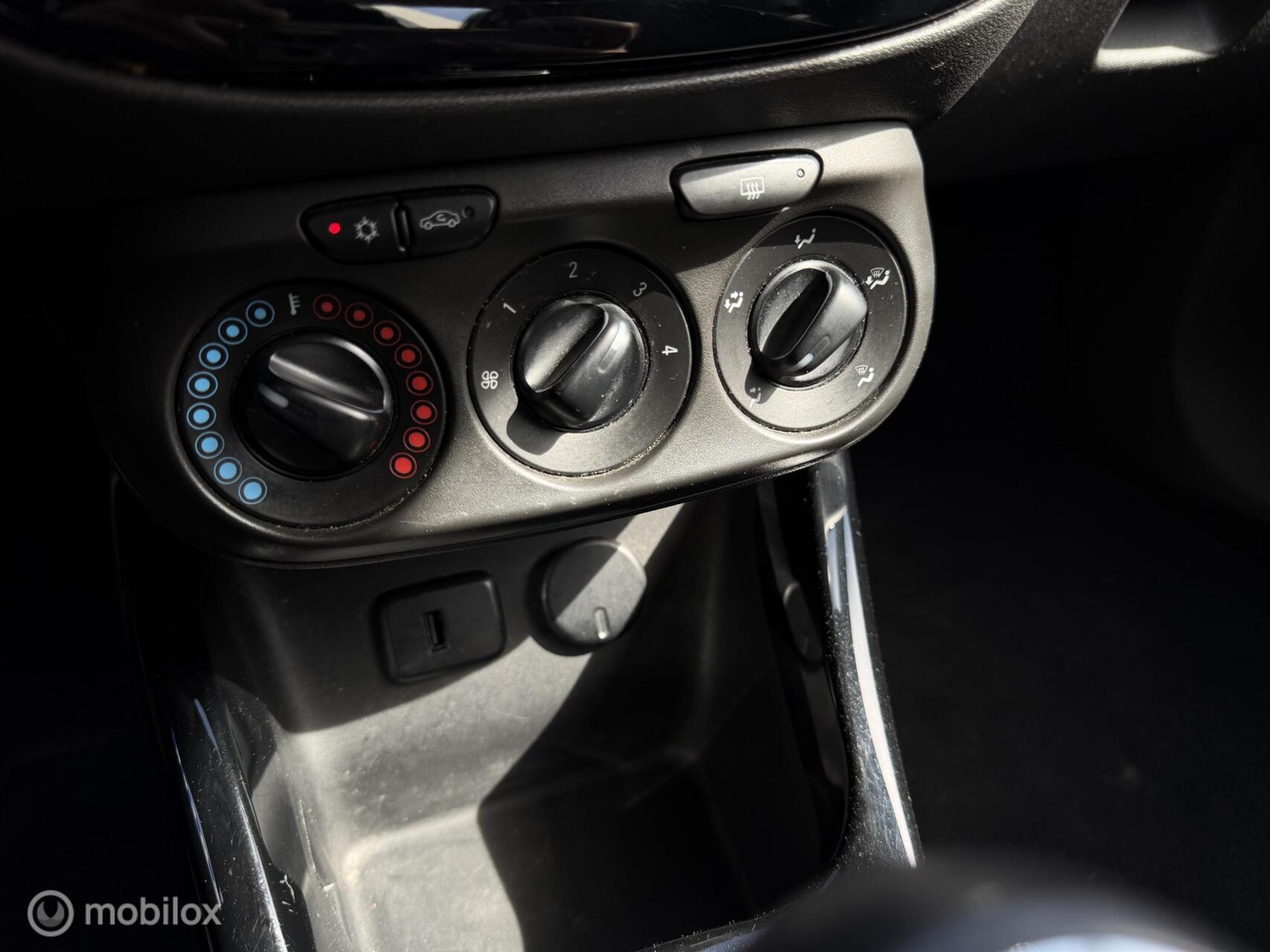 Foto van Opel Adam