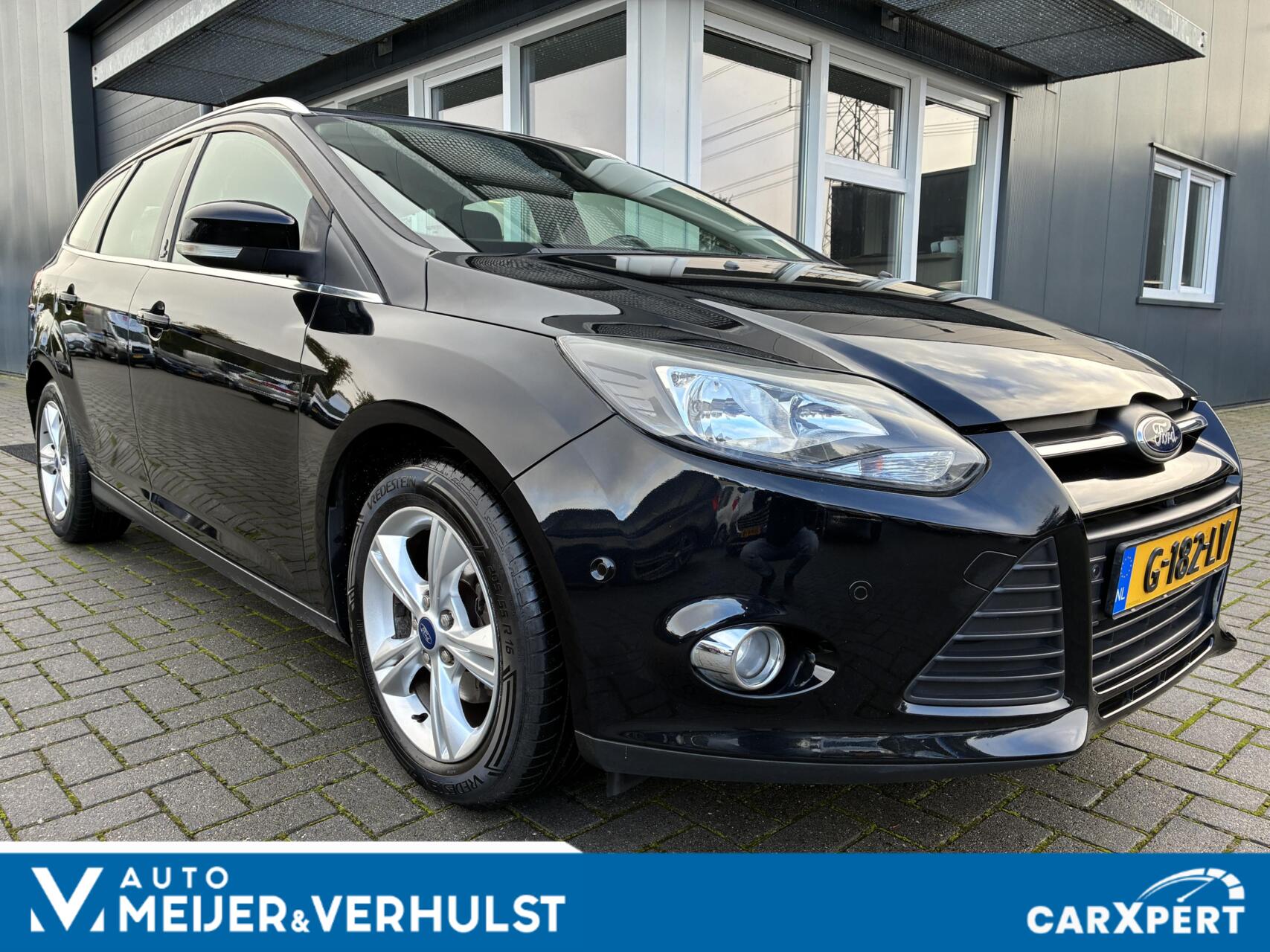 Ford Focus 1.0 EcoBoost 125 PK Titanium | NAVI | CRUISE | WINTER PAKKET 2012 - voorkant