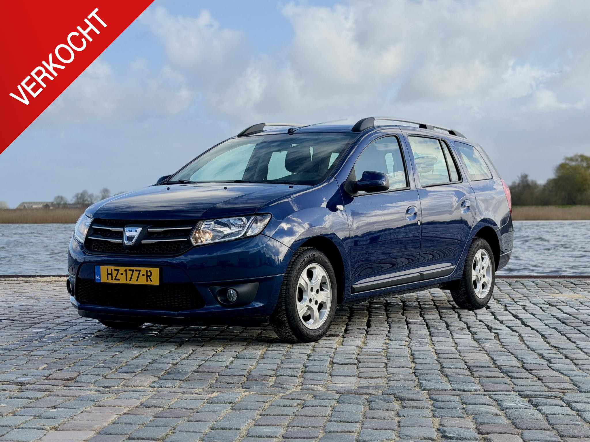 Dacia Logan 0.9 TCe Prestige|Cruise|Bluetooth|Dealer Ond. 2016 - voorkant