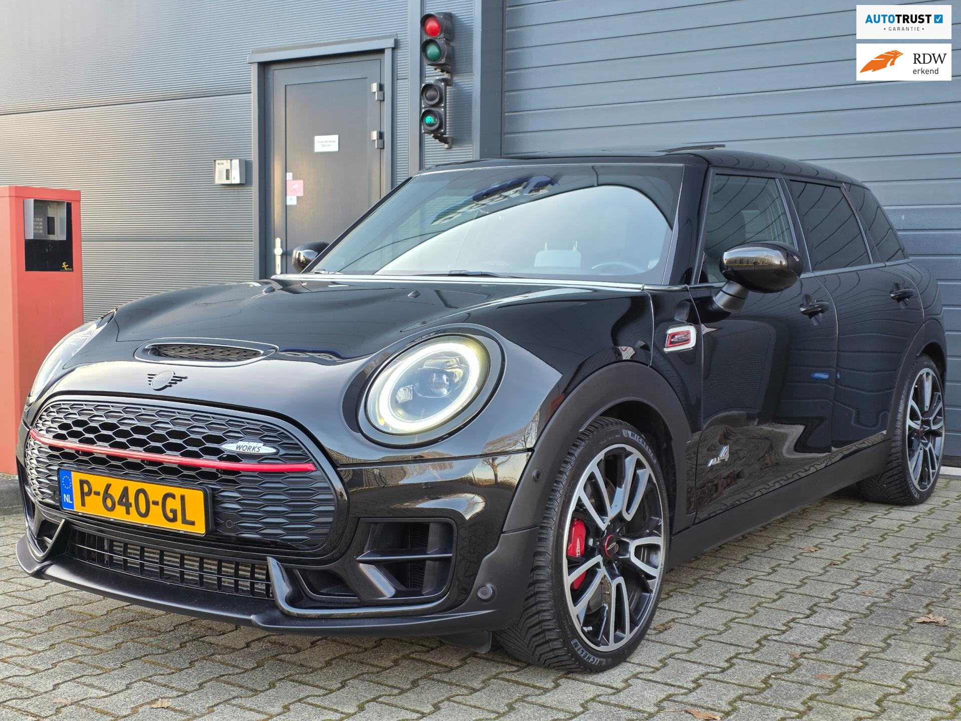 Foto van MINI CLUBMAN JCW ALL4