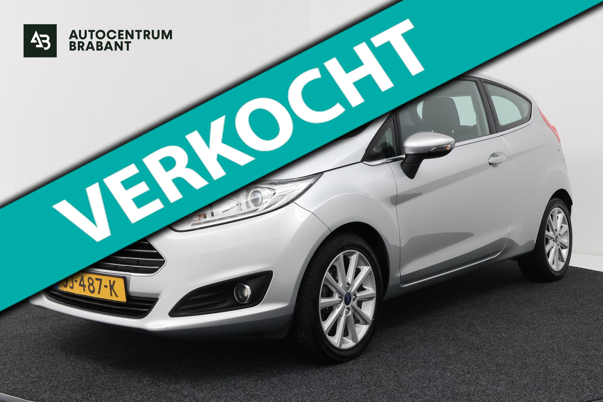 Ford Fiesta 1.0 EcoBoost Titanium (NAVIGATIE, CRUISE CONTROL, PARKEERSENSOREN) 2016 - voorkant
