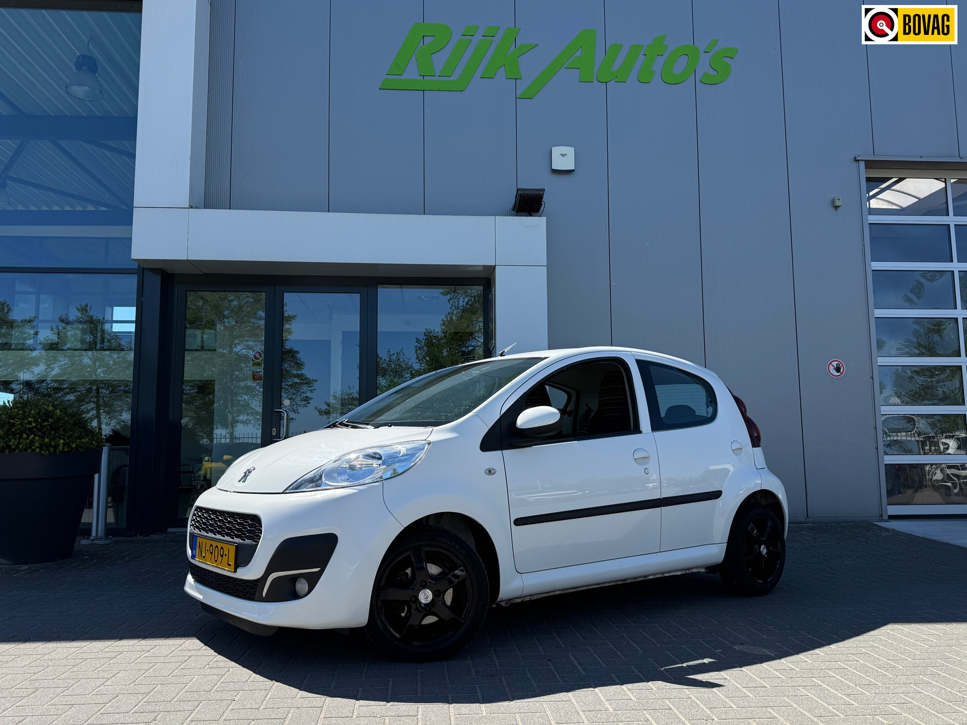 Foto van PEUGEOT PEUGEOT 107