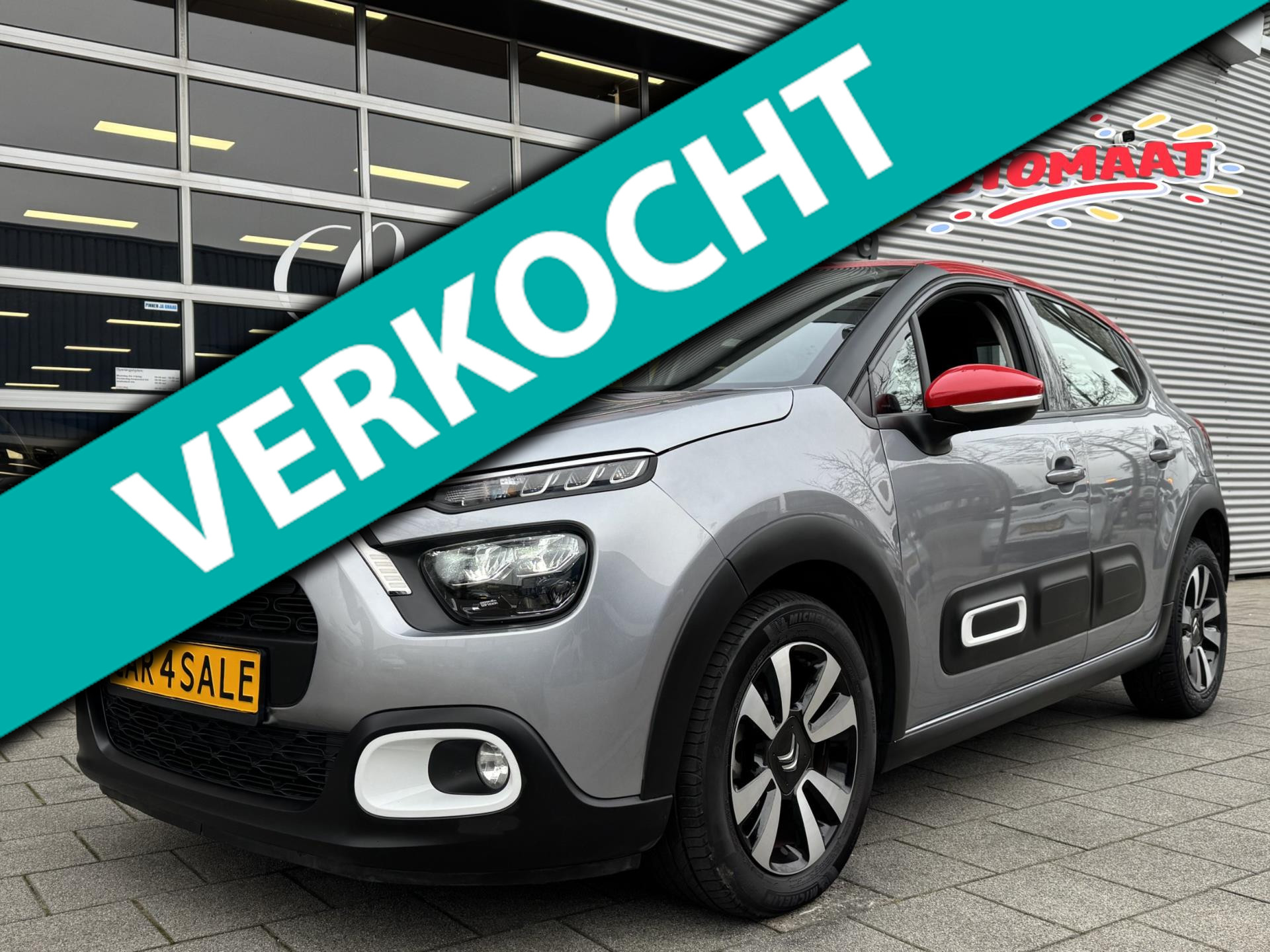 Citroen C3 1.2 PureTech Shine Pack - AUTOMAAT I Navigatie / Apple CarPlay I Airco I Sport velgen I PDC I 2020 - voorkant