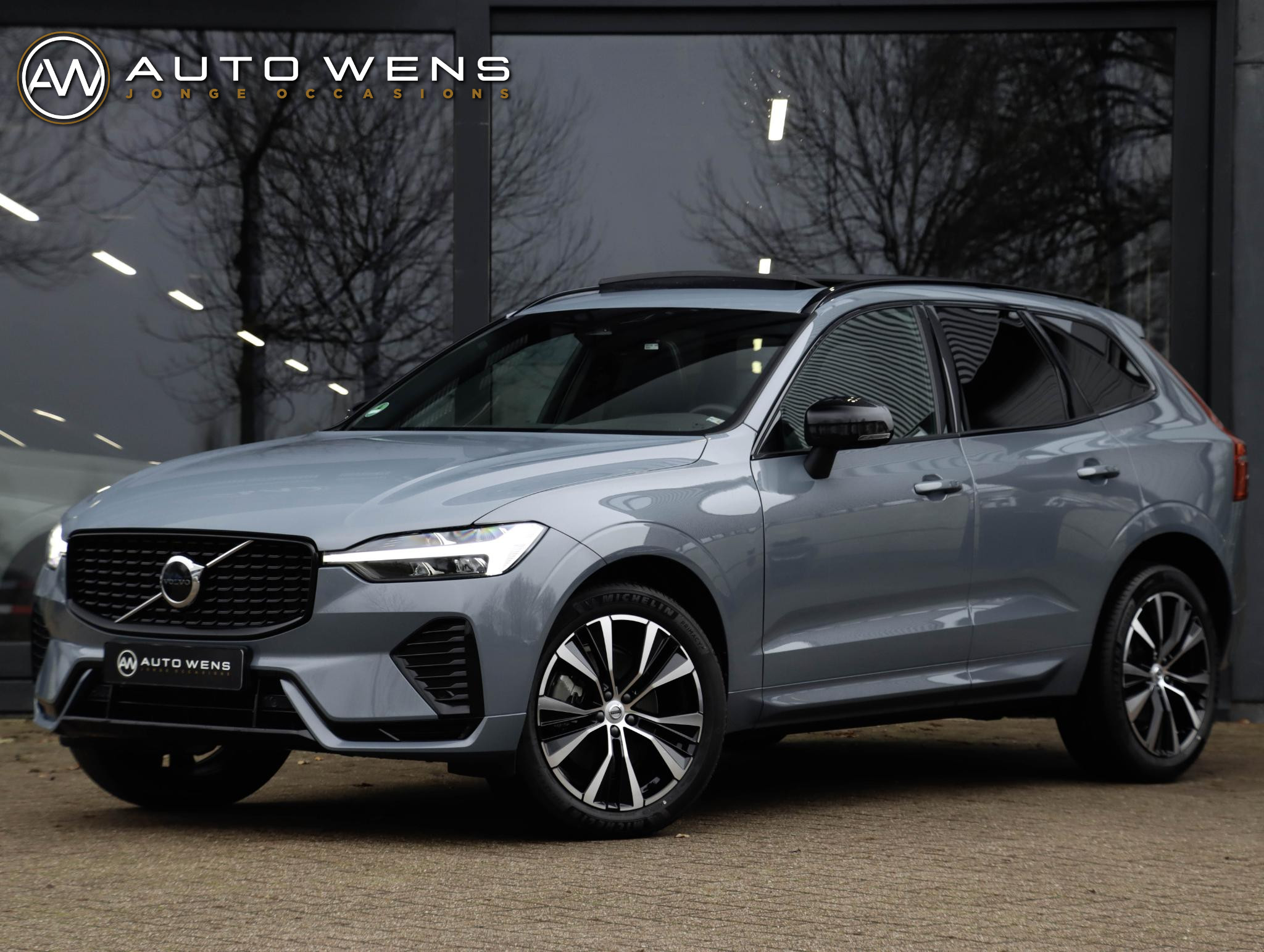 Volvo Xc60 B4 Plus Dark 2024 - voorkant