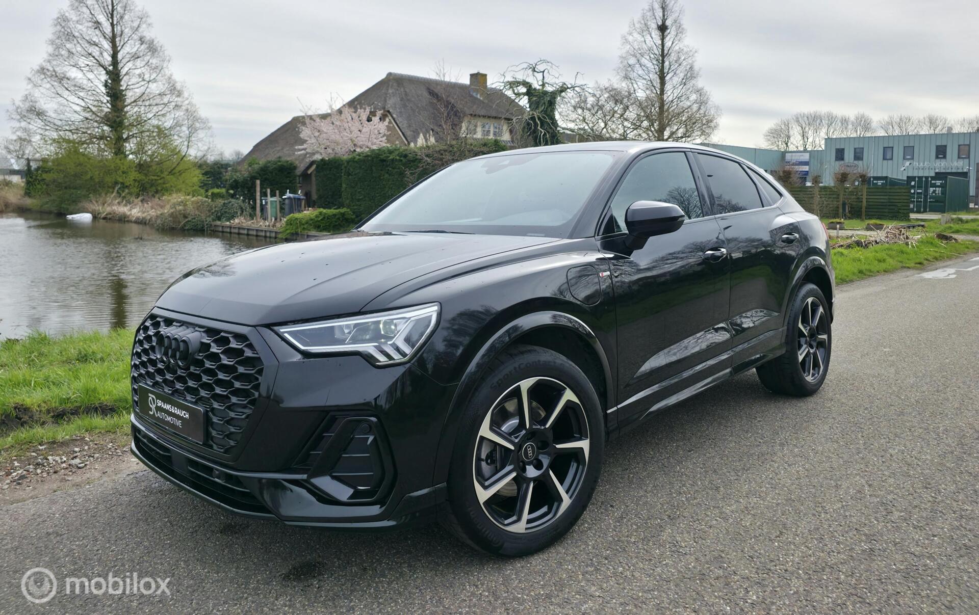 Audi Q3 Sportback 45 TFSI e / 3x S-Line / 360' camera / Navi 2023 - voorkant