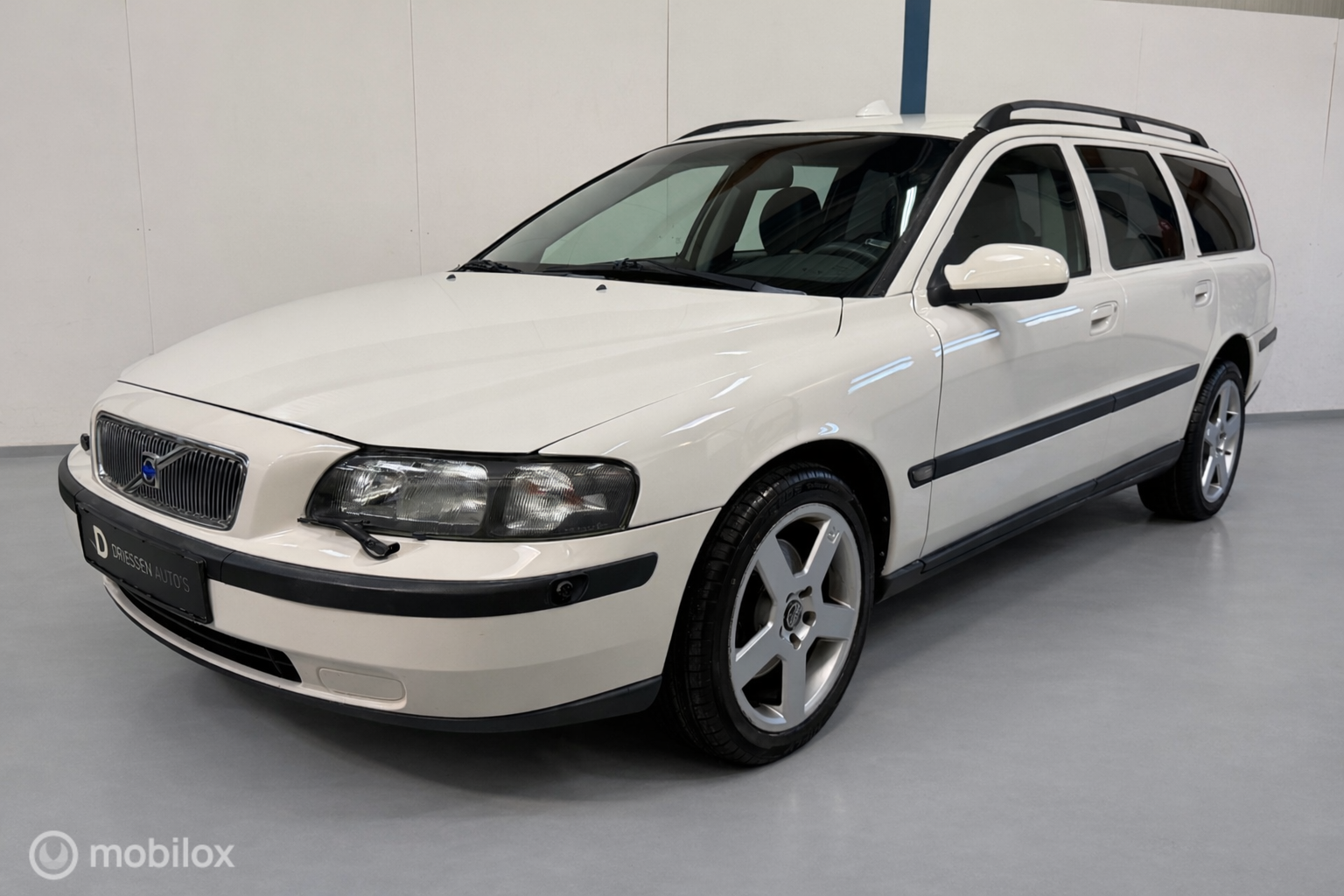 Volvo V70 2.4 T AUTOMAAT / 200PK / YOUNGTIMER 2002 - voorkant