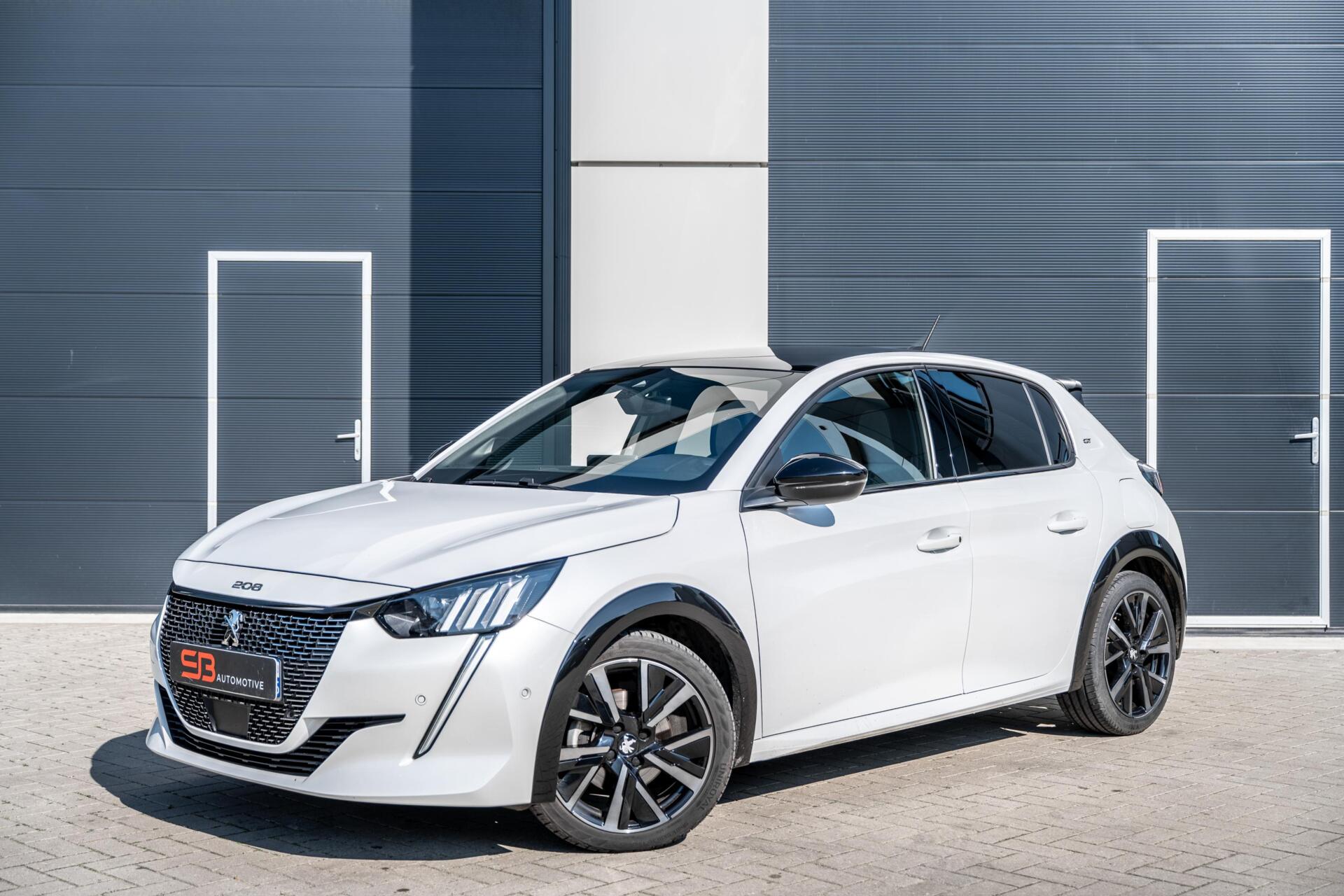 Peugeot 208 1.2 PureTech GT Pack Carplay|360 Cam|Navi|Vol! 2021 - voorkant