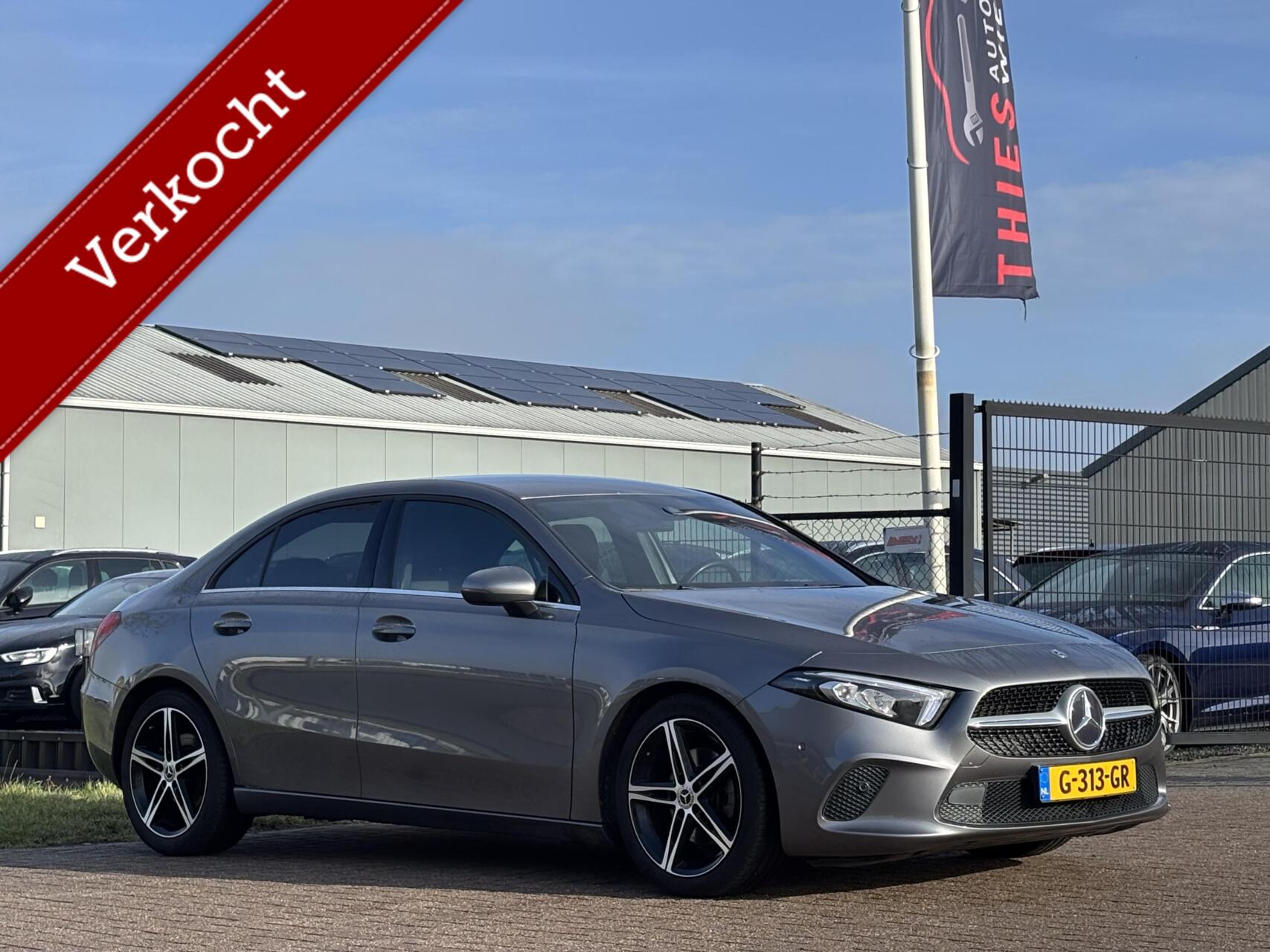 Mercedes-Benz A-klasse 200 Launch Edition Premium trekhaak cruise 2019 - voorkant