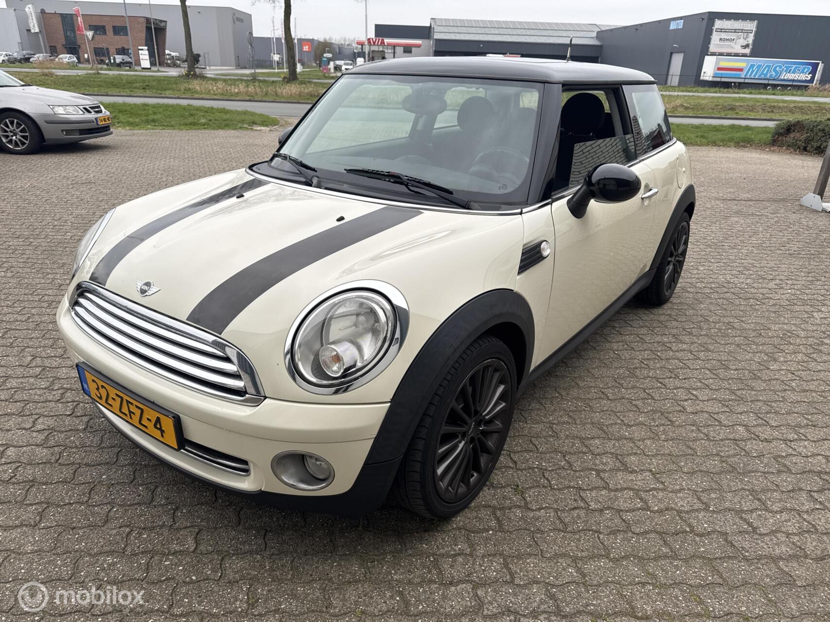 Foto van MINI MINI COOPER