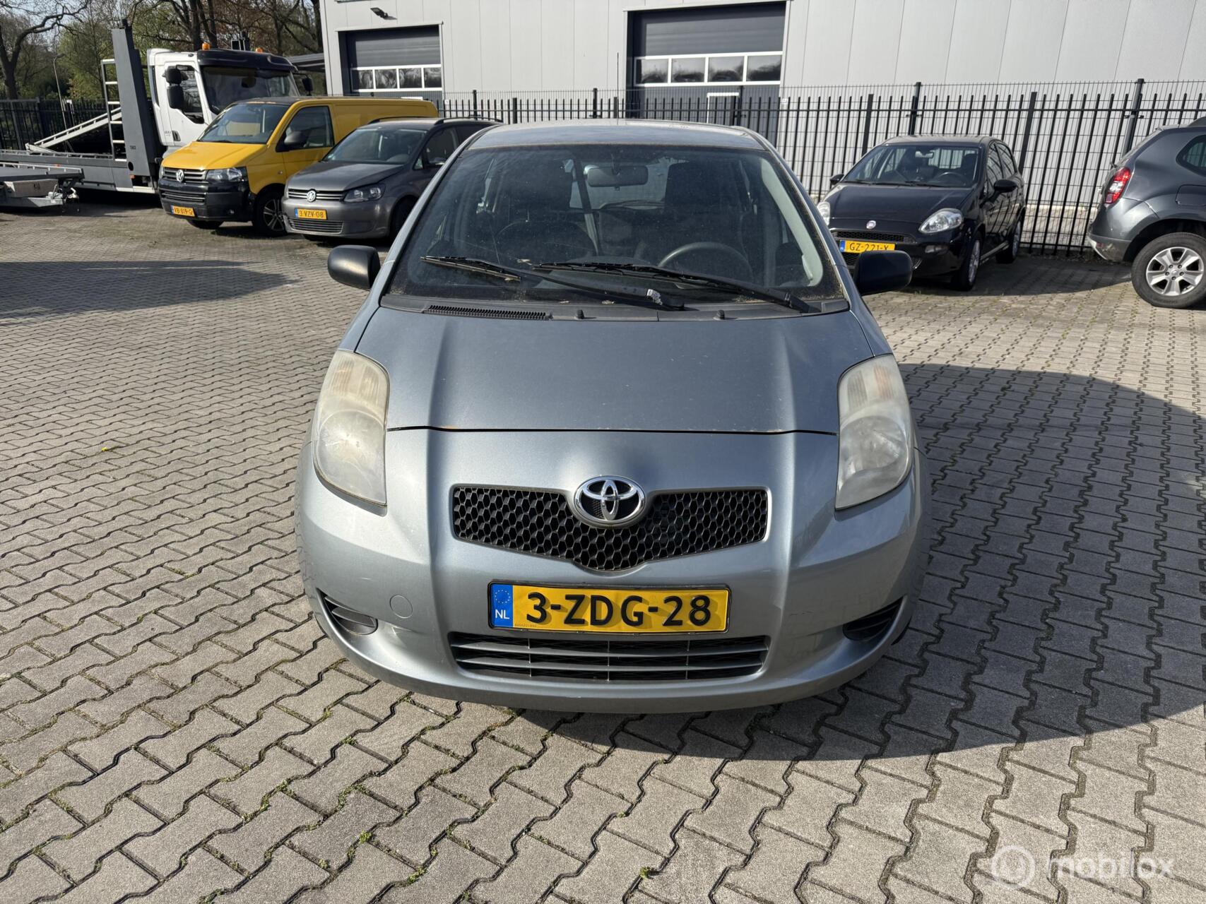 Foto van TOYOTA TOYOTA YARIS