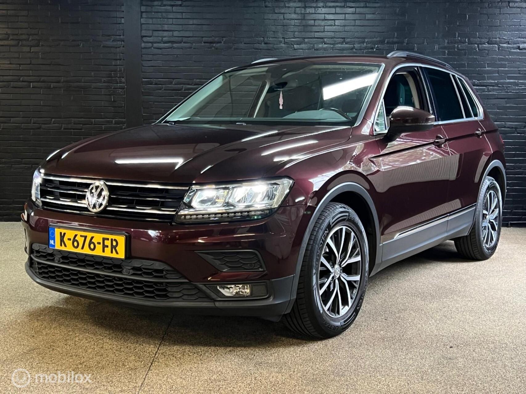 Volkswagen Tiguan 1.4 TSI Highline Business R  PDC ACC LED NAVI 2018 - voorkant