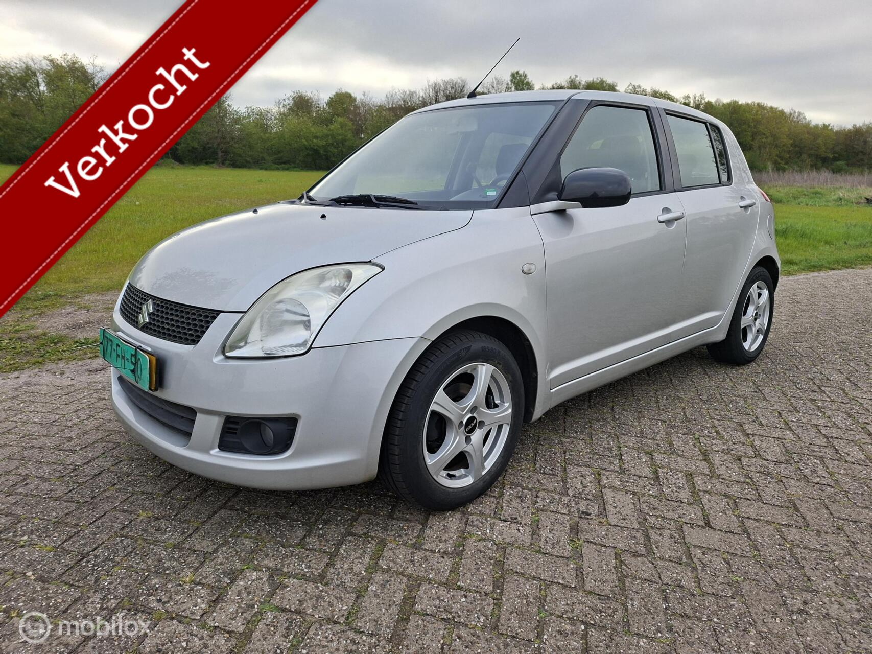 Foto van SUZUKI SWIFT