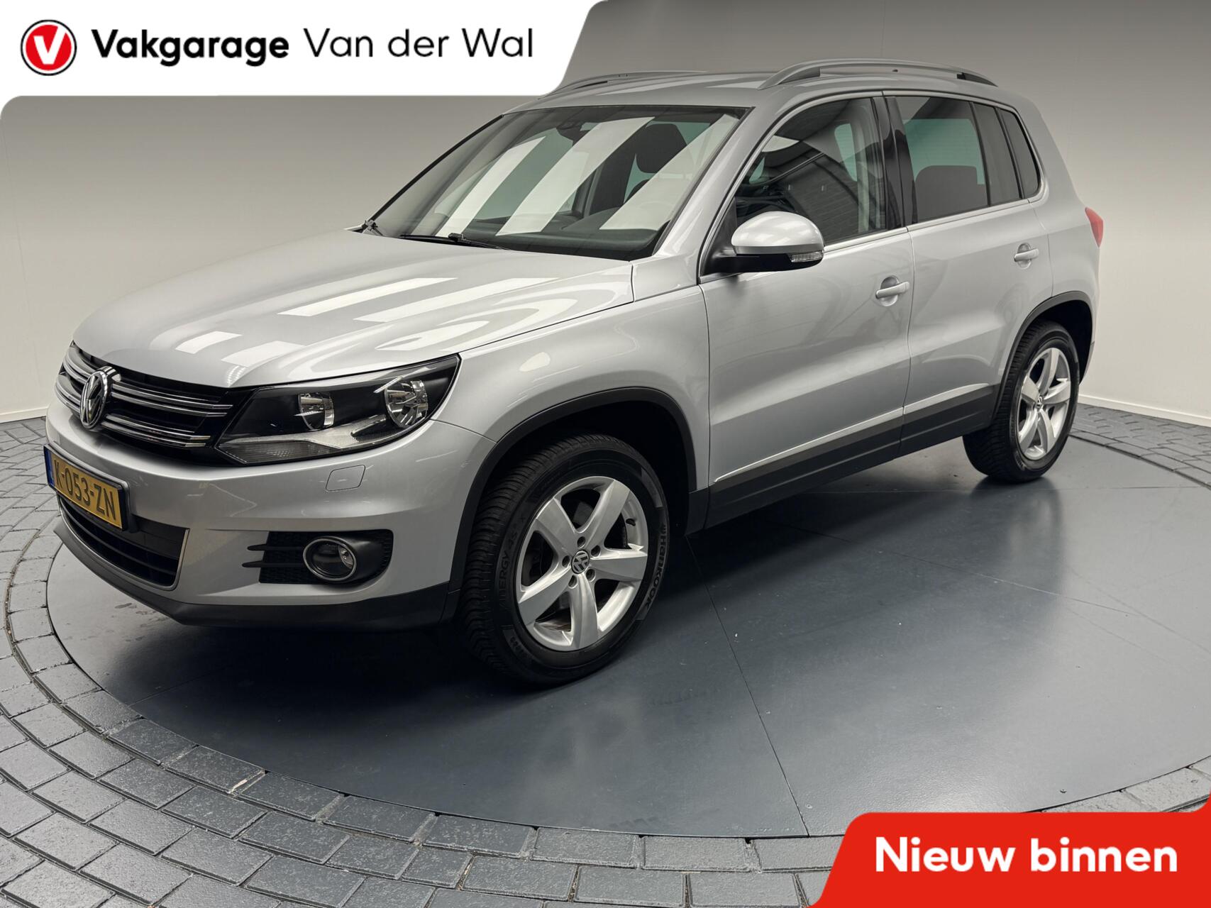Volkswagen Tiguan 1.4 TSi Sport&Style Trekhaak-Navigatie-Cr.contr-Clima-Parkeersensoren-Stoelverwarming-Lm17''velgen 2012 - voorkant
