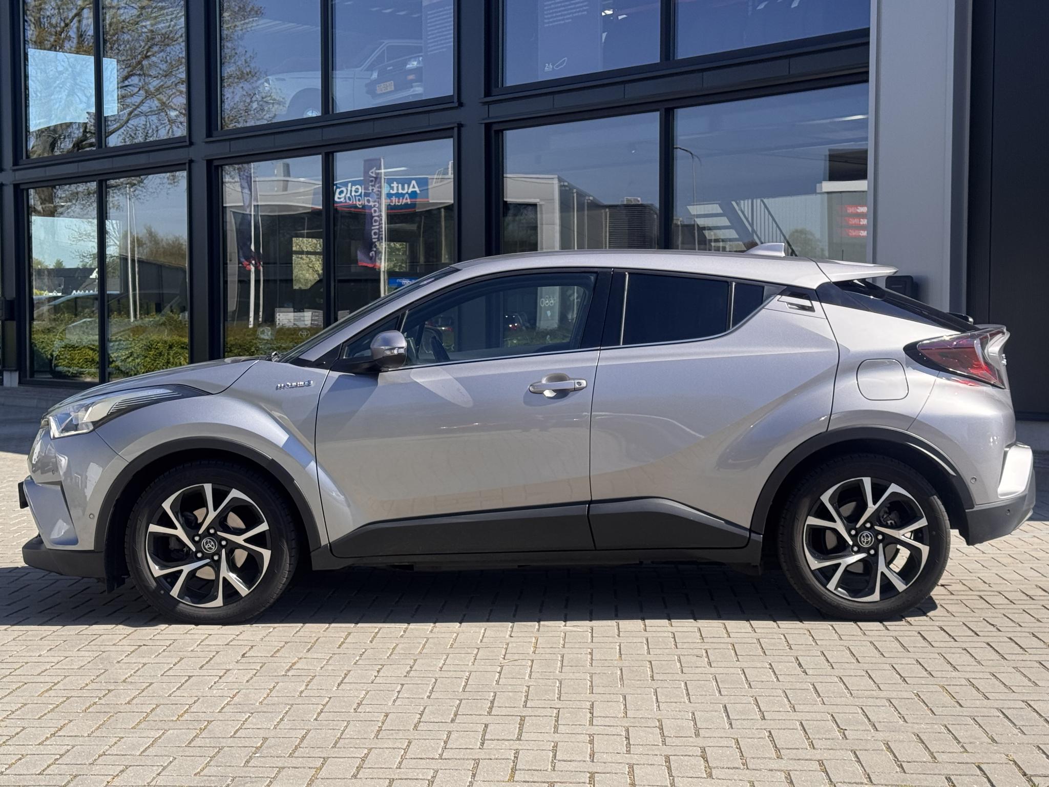 Foto van Toyota Toyota C-hr