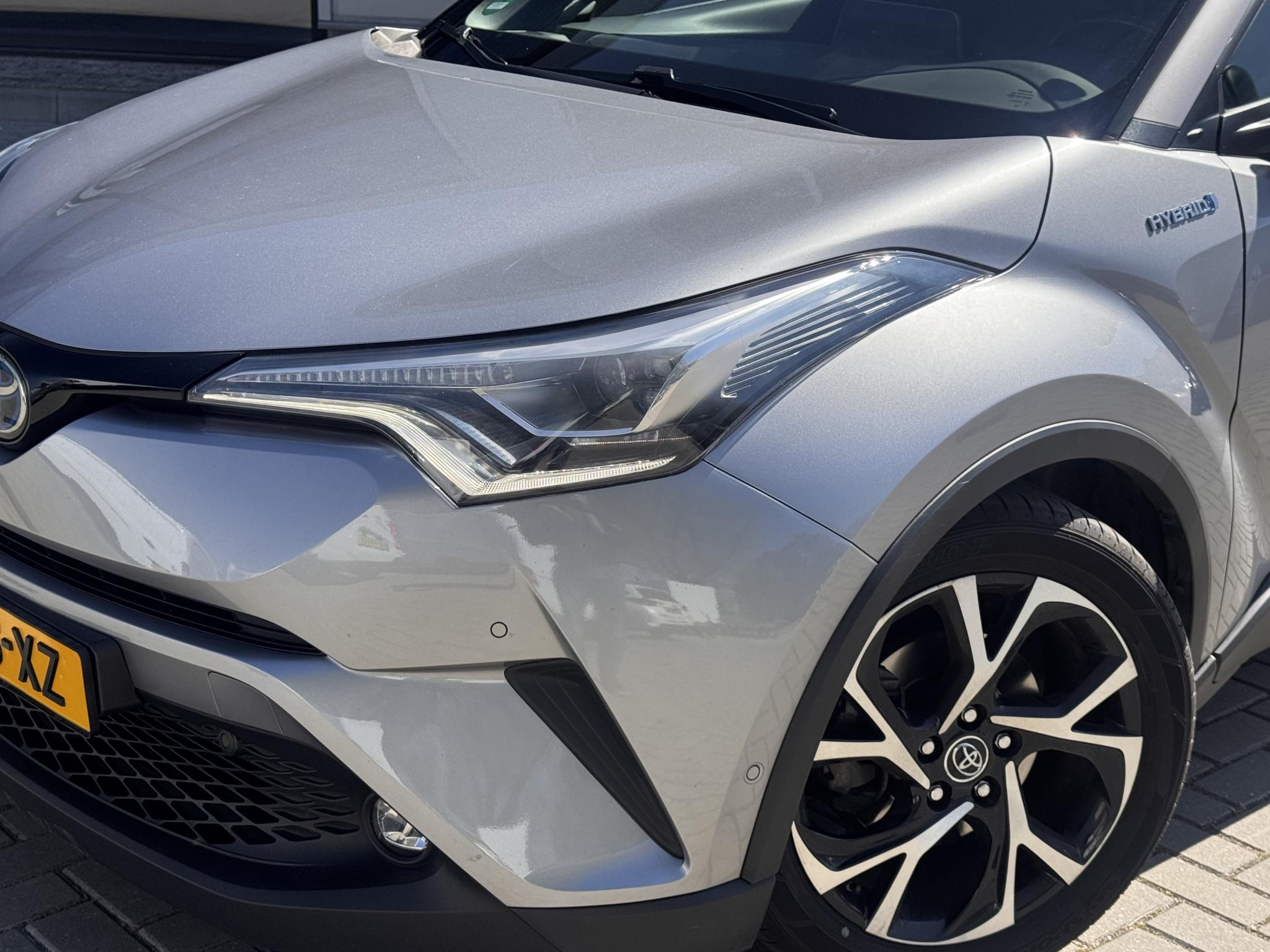Foto van Toyota Toyota C-hr