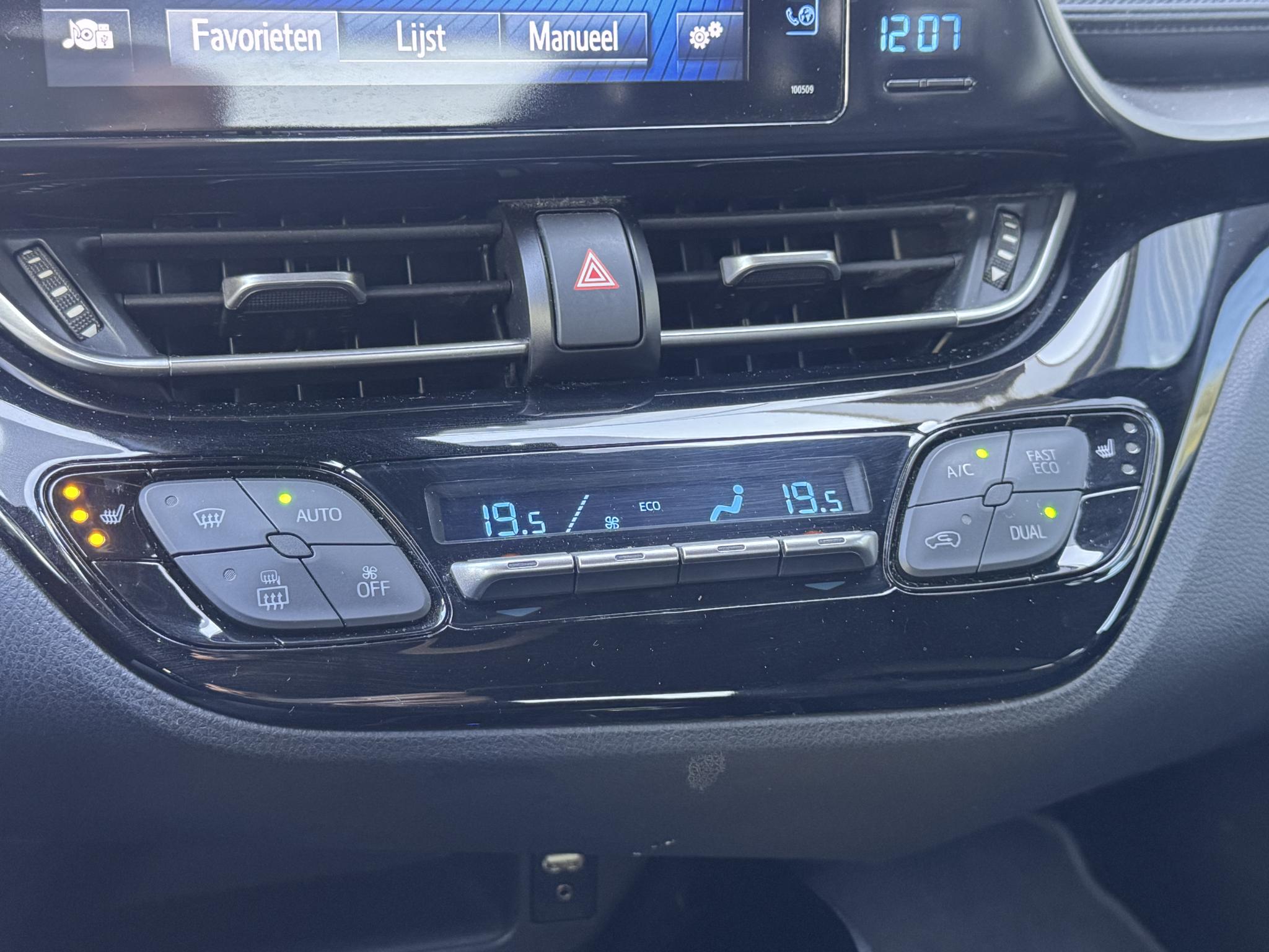 Foto van Toyota Toyota C-hr