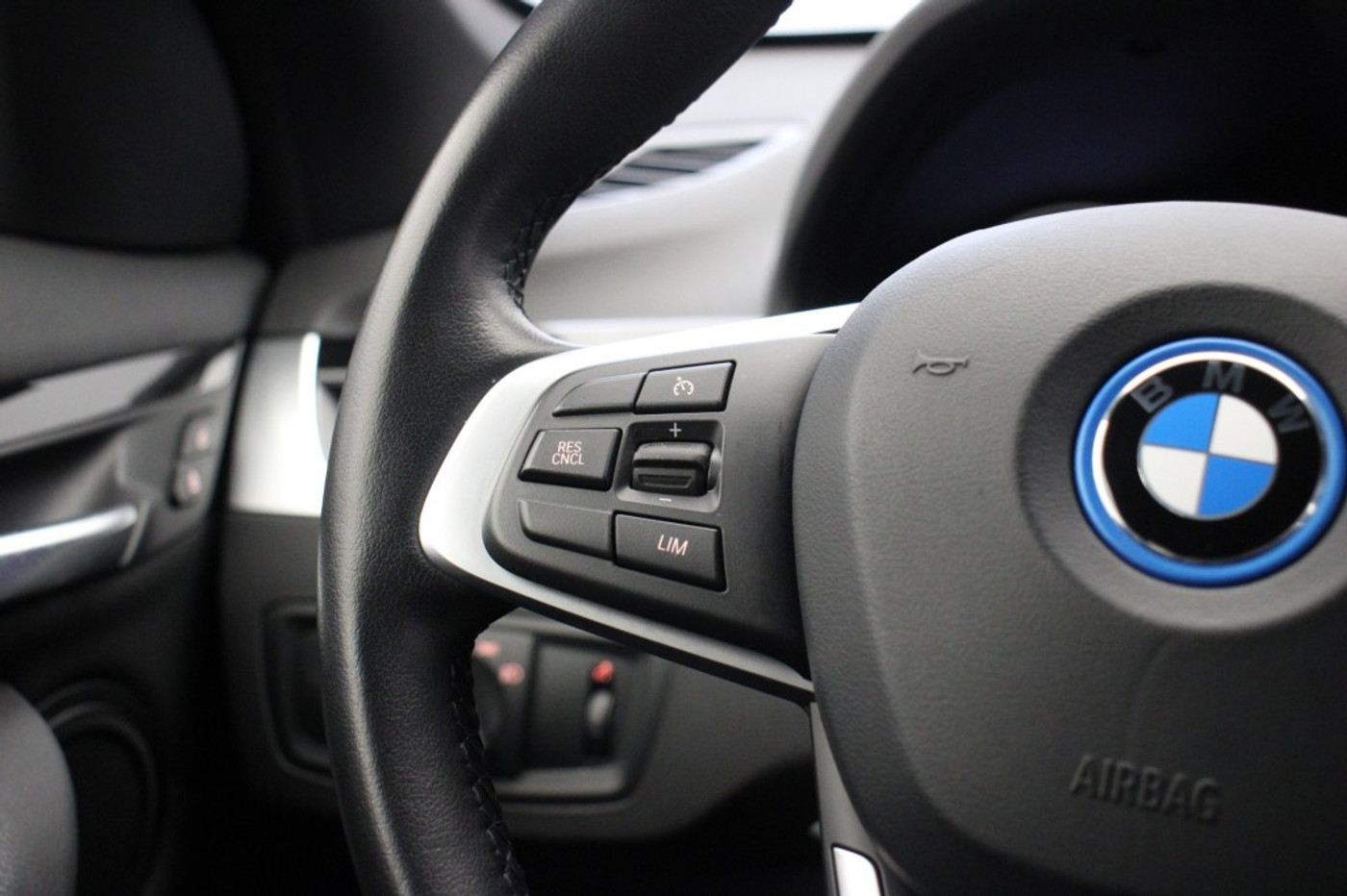 Foto van BMW X1 Xdrive25e