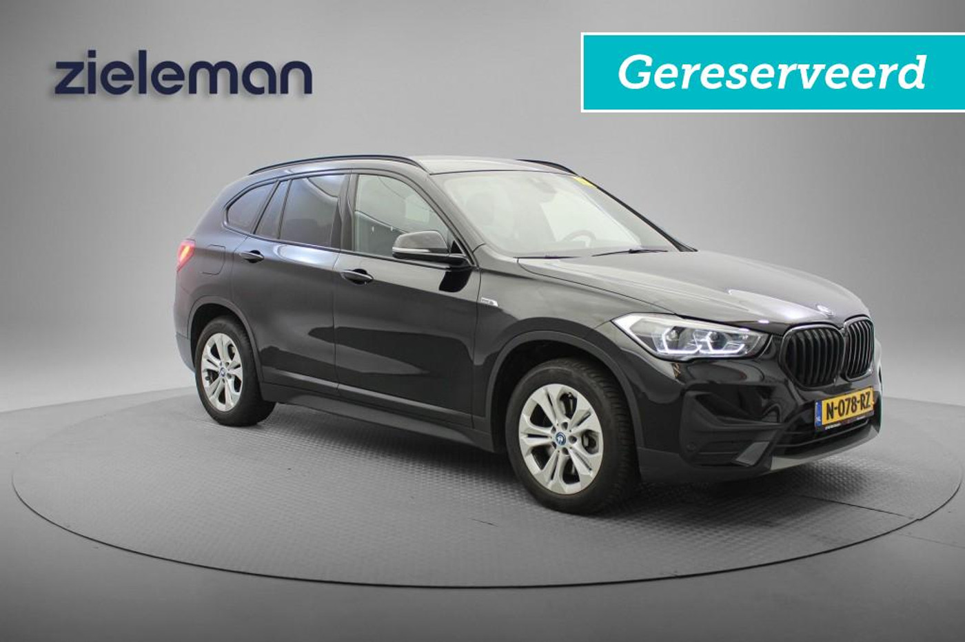 Foto van BMW X1 Xdrive25e