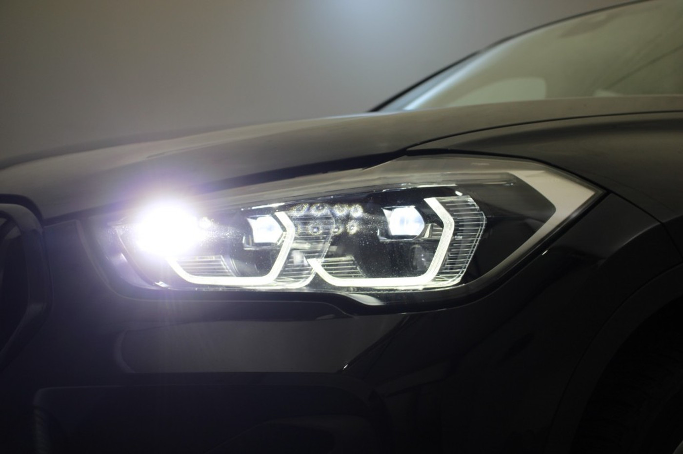 Foto van BMW X1 Xdrive25e