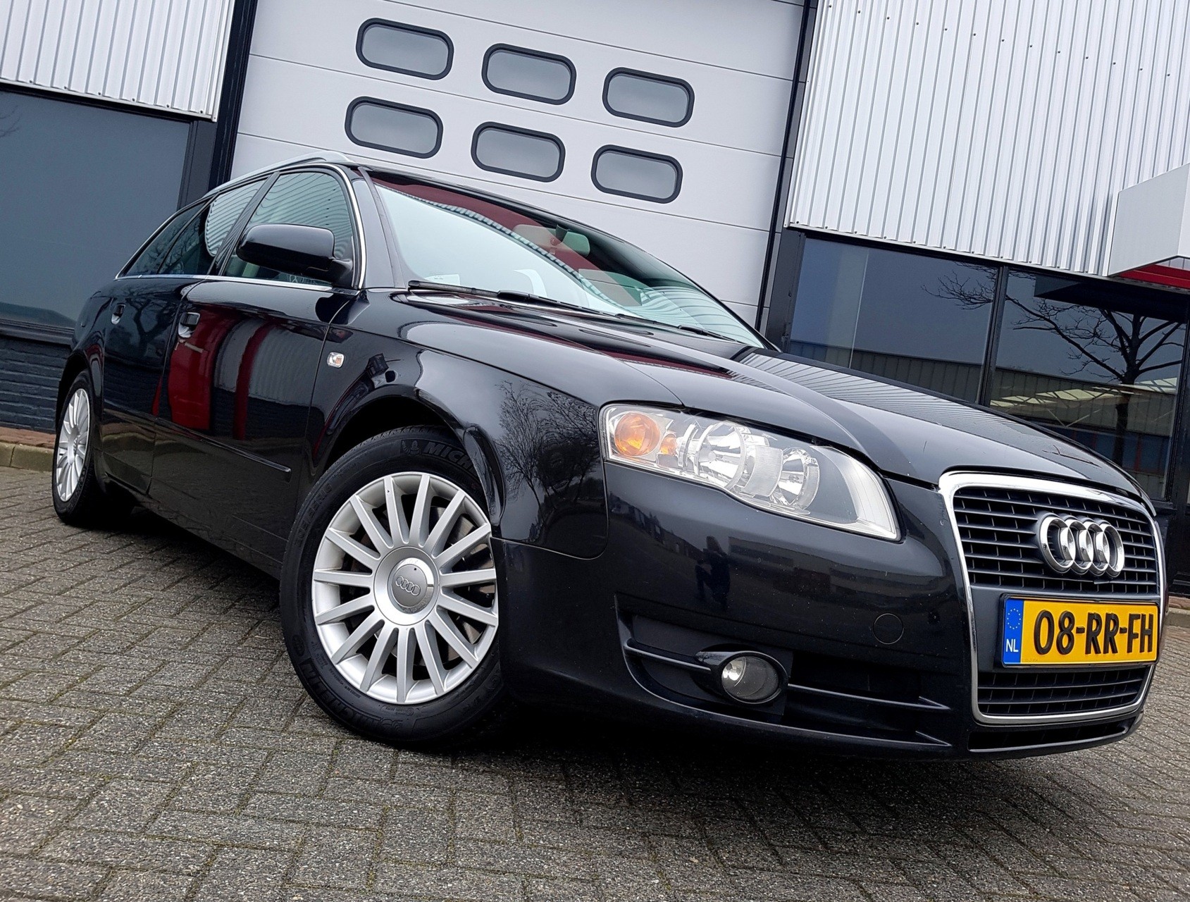 Audi Audi A4 2.5 TDI V6 Pro Line *APK Mrt 2020! *Leder/NAP 2005 - voorkant
